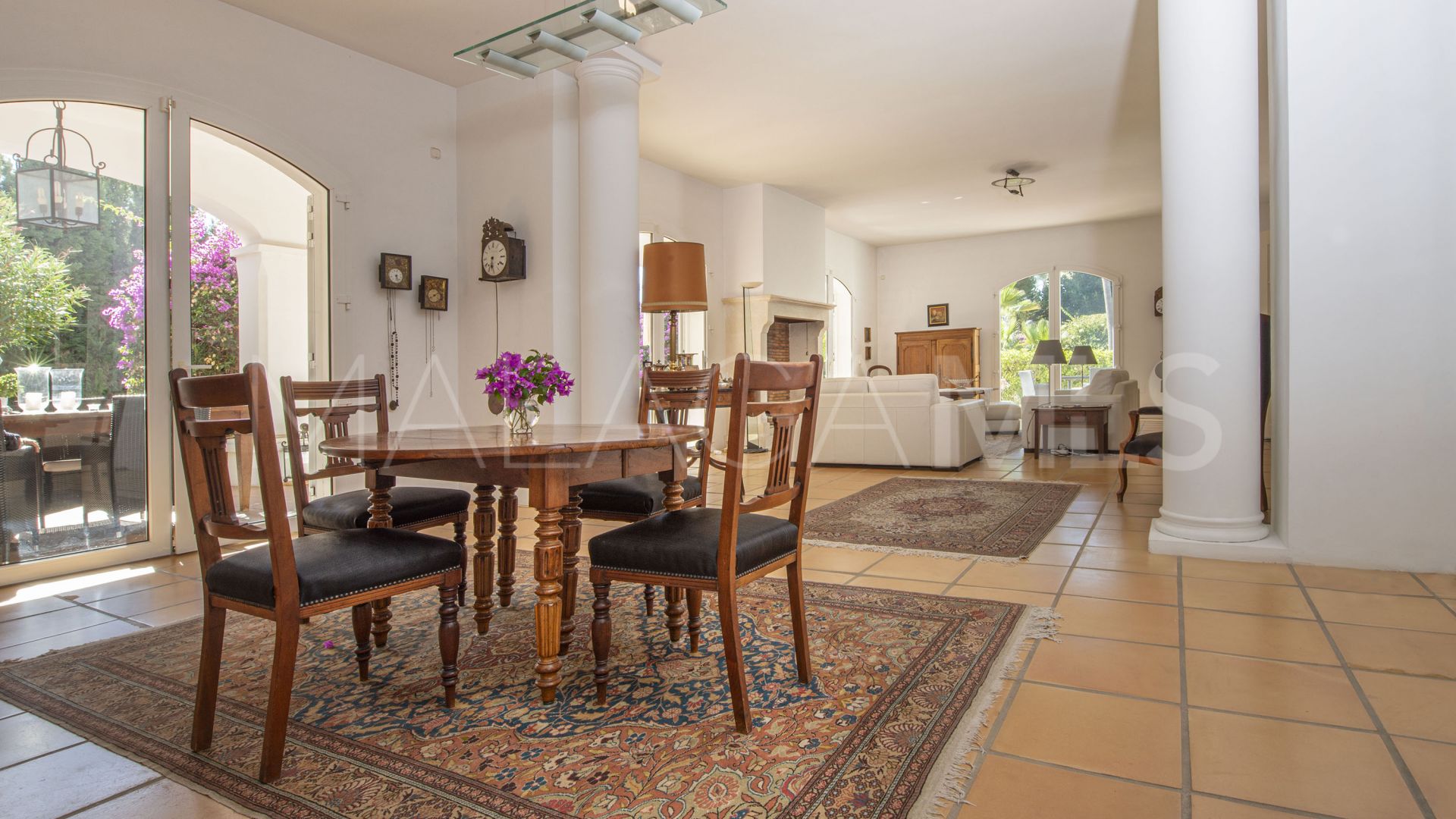 Villa with 3 bedrooms for sale in Guadalmina Baja