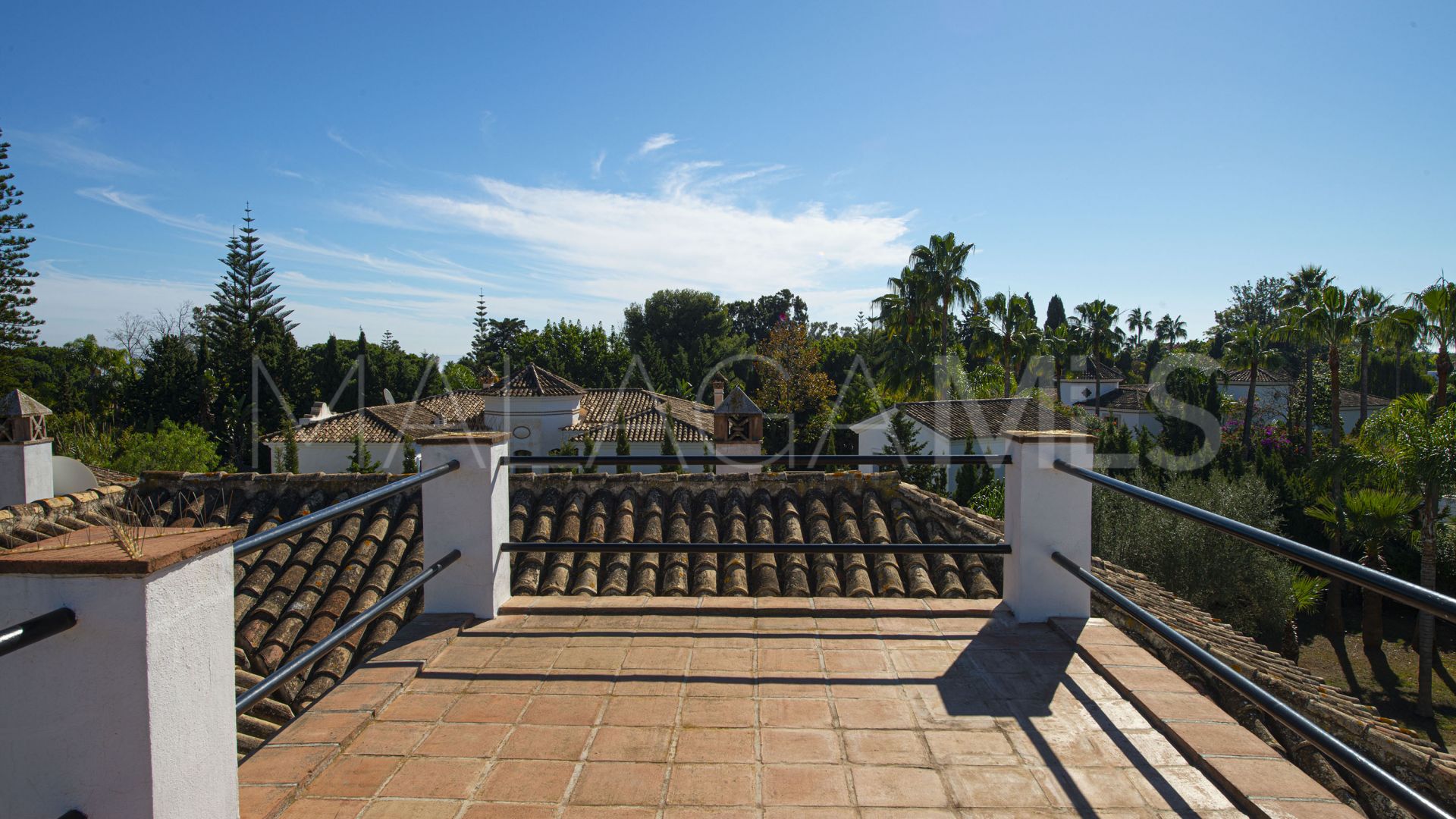 Villa with 3 bedrooms for sale in Guadalmina Baja
