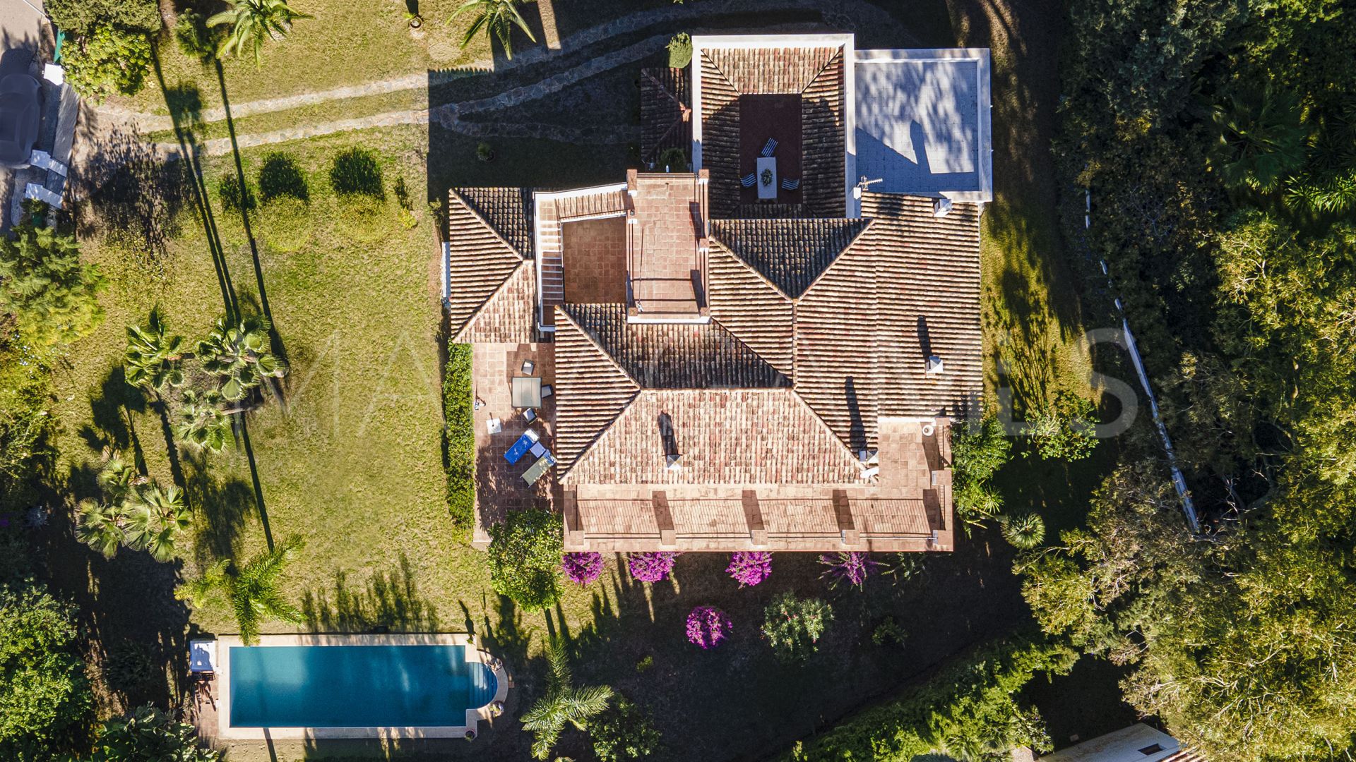 Villa with 3 bedrooms for sale in Guadalmina Baja