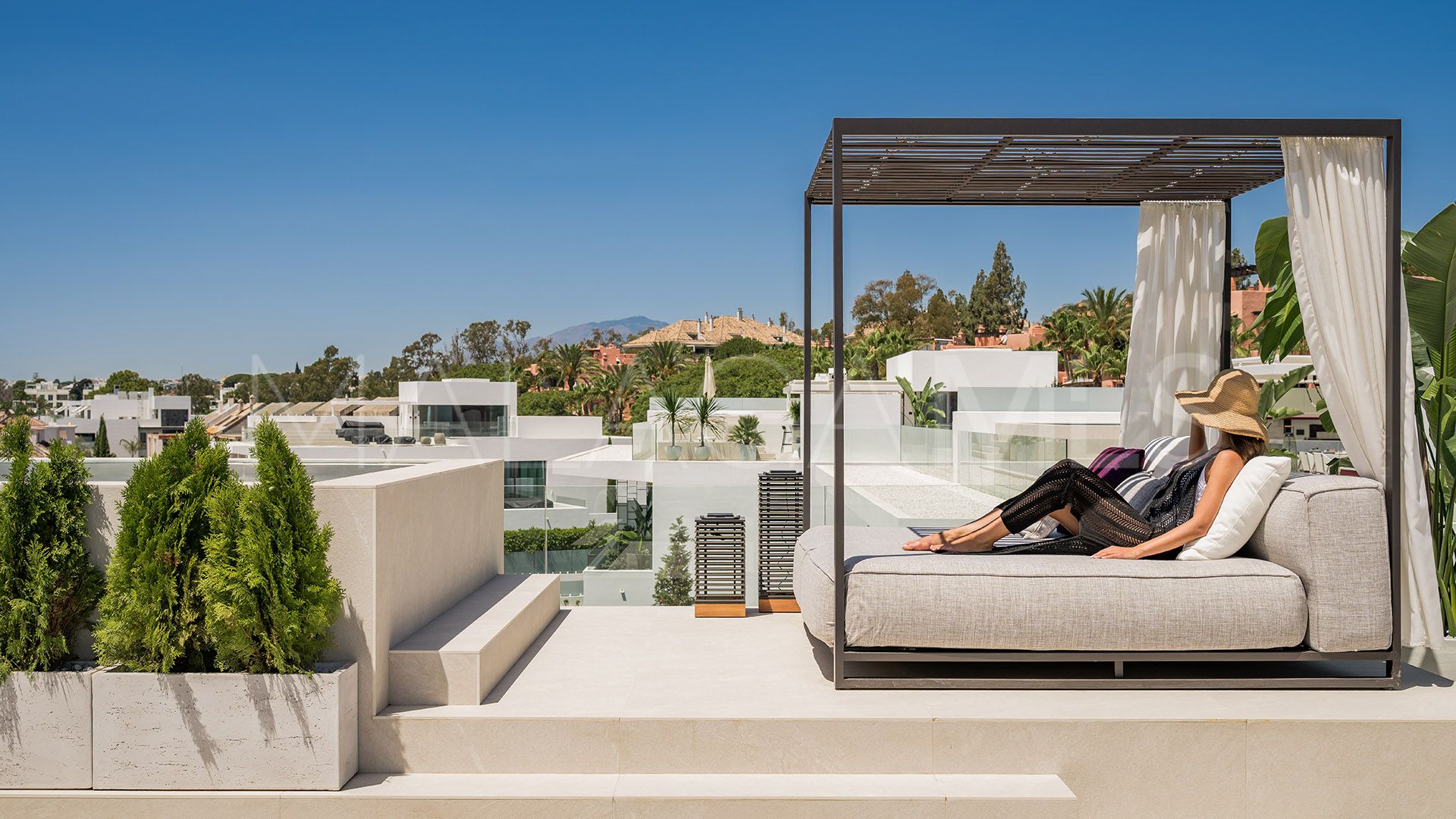 Villa jumelée for sale in Golden Mile