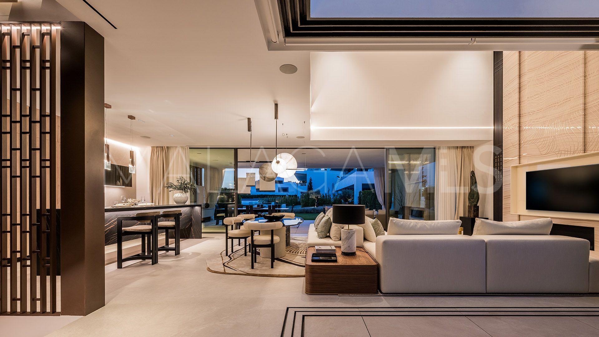 Villa jumelée for sale in Golden Mile