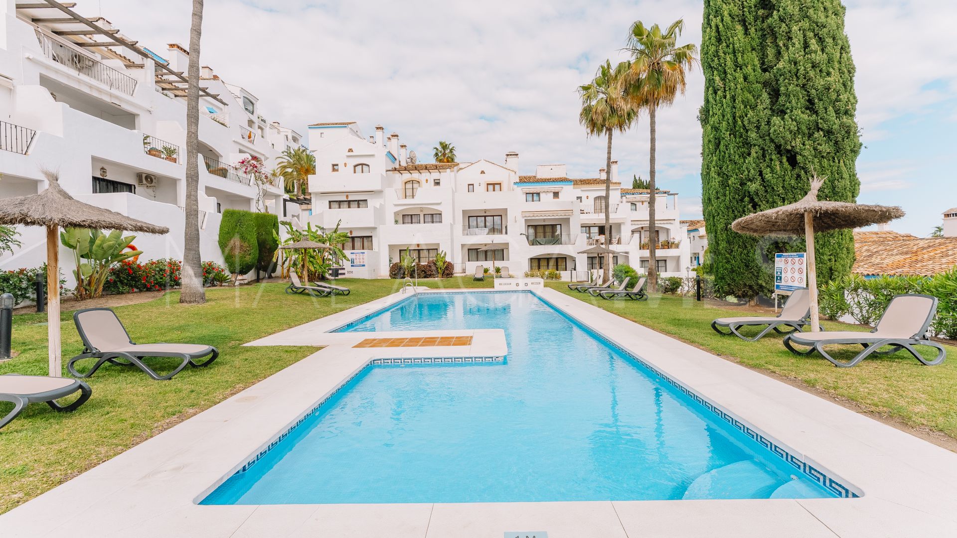 Radhus for sale in Benahavis
