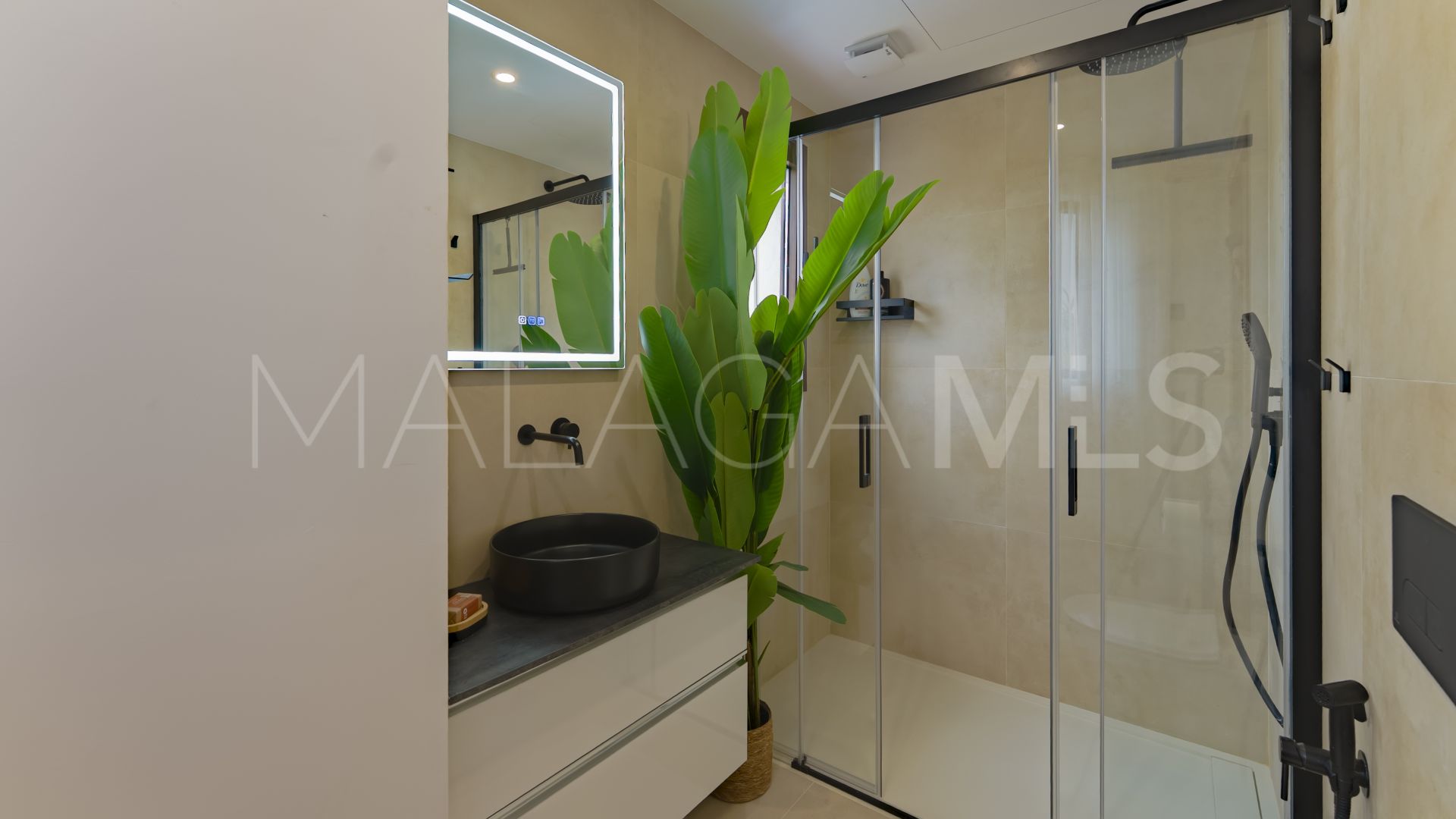 Radhus for sale in Benahavis
