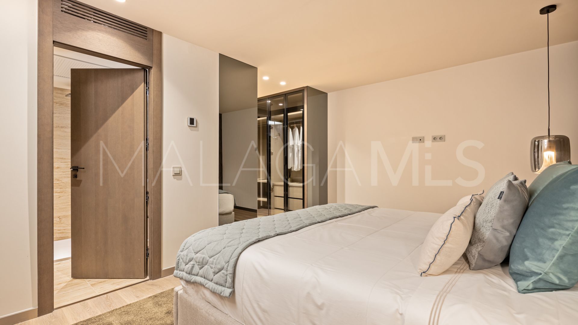 Lägenhet for sale in Marbella - Puerto Banus