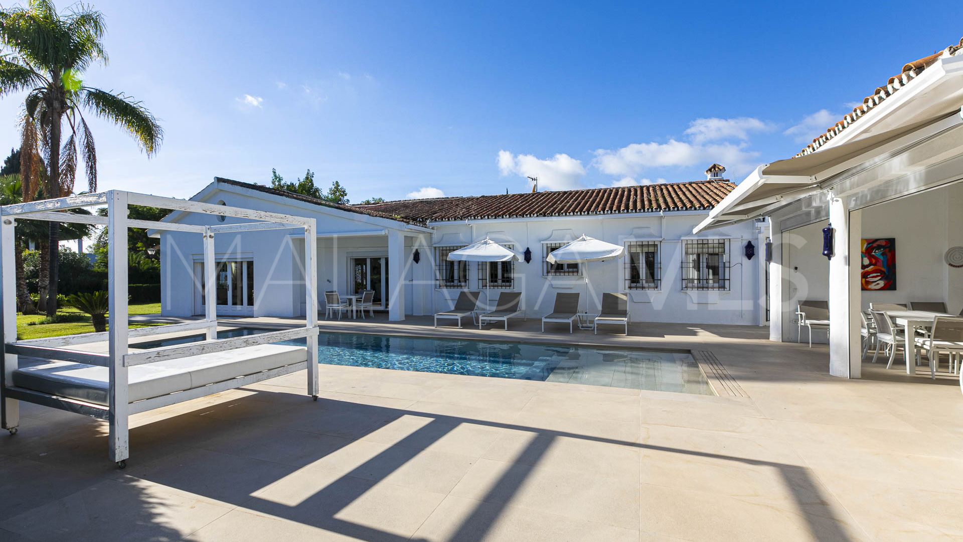 Villa for sale in Benahavis