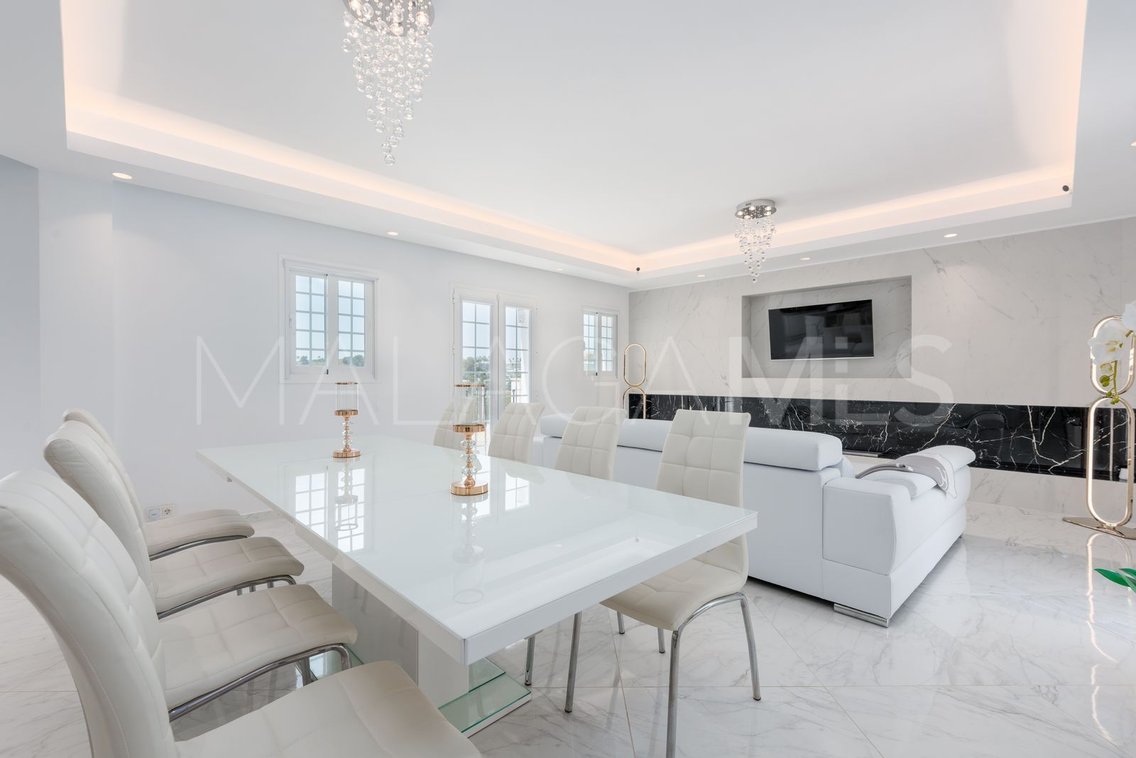 Maison de ville for sale in Nueva Andalucia