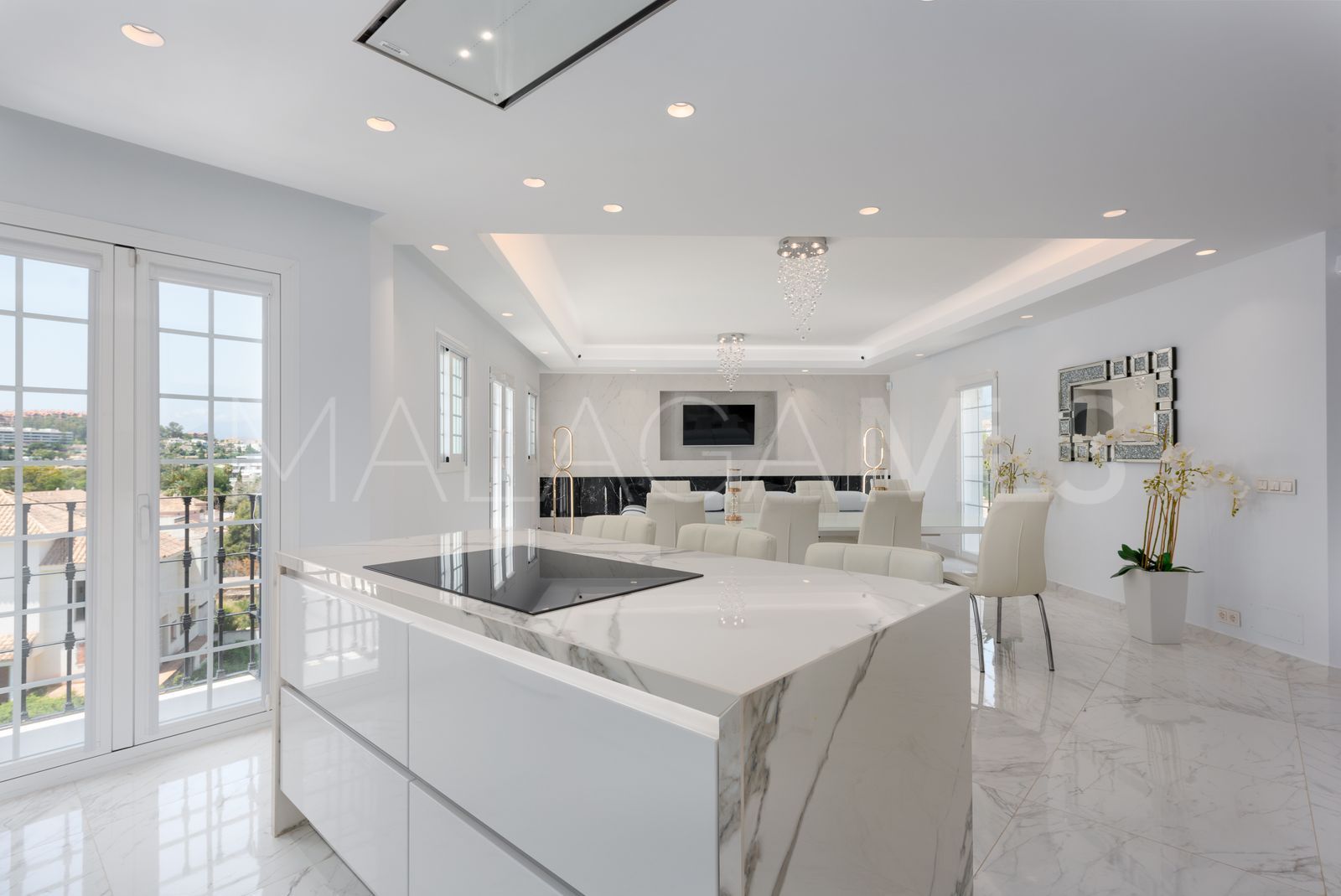 Maison de ville for sale in Nueva Andalucia