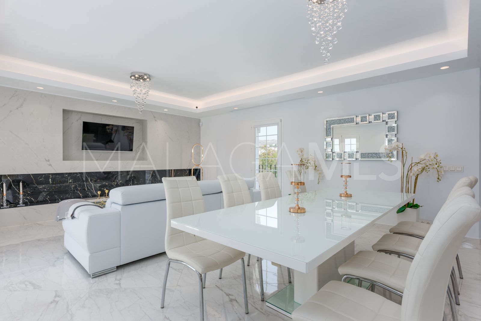 Maison de ville for sale in Nueva Andalucia
