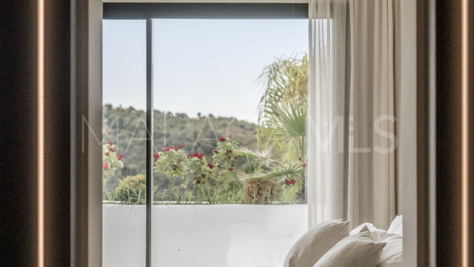 Duplex penthouse for sale in La Quinta