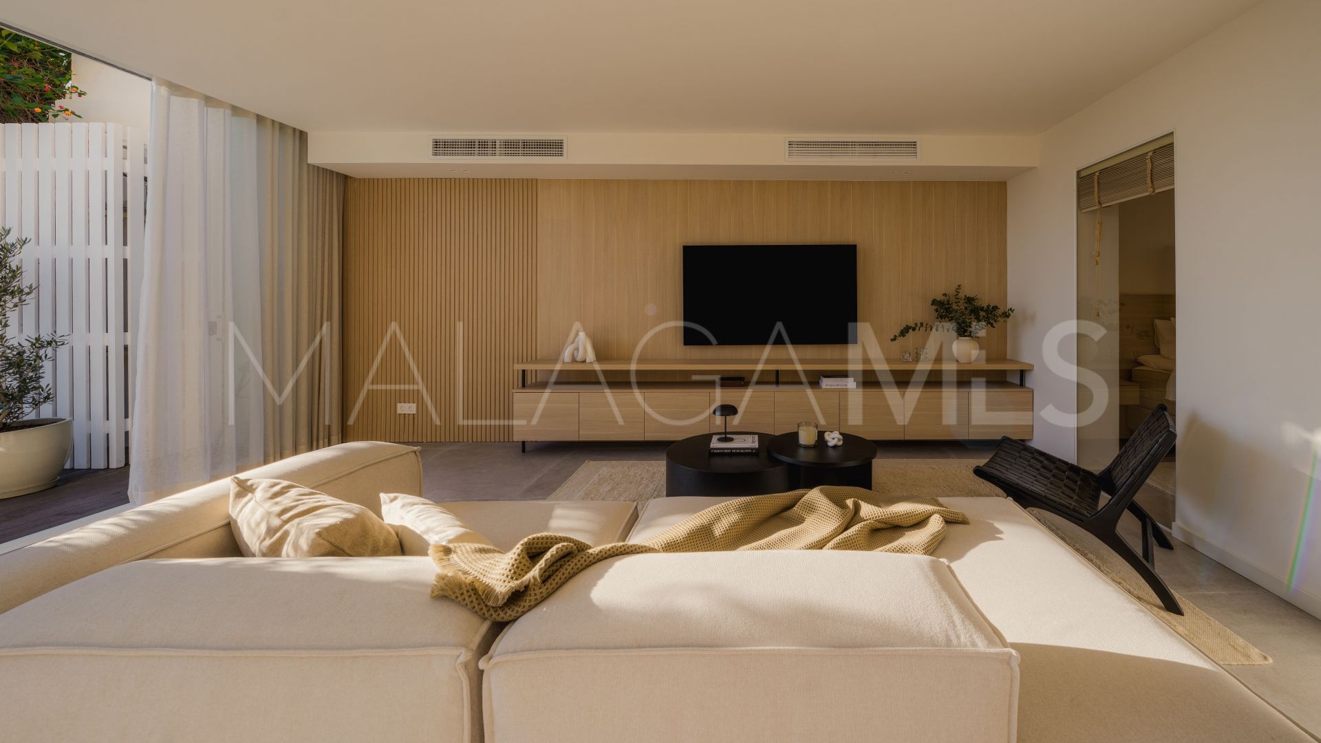 Erdgeschosswohnung for sale in Nueva Andalucia