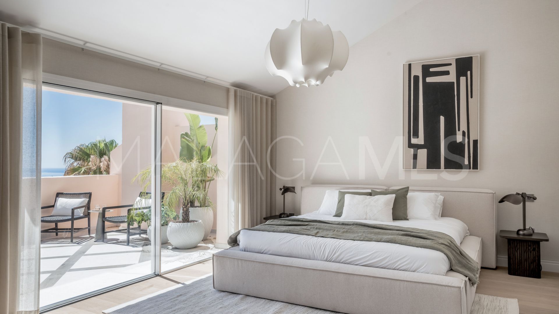 Duplex penthouse for sale in Nueva Andalucia
