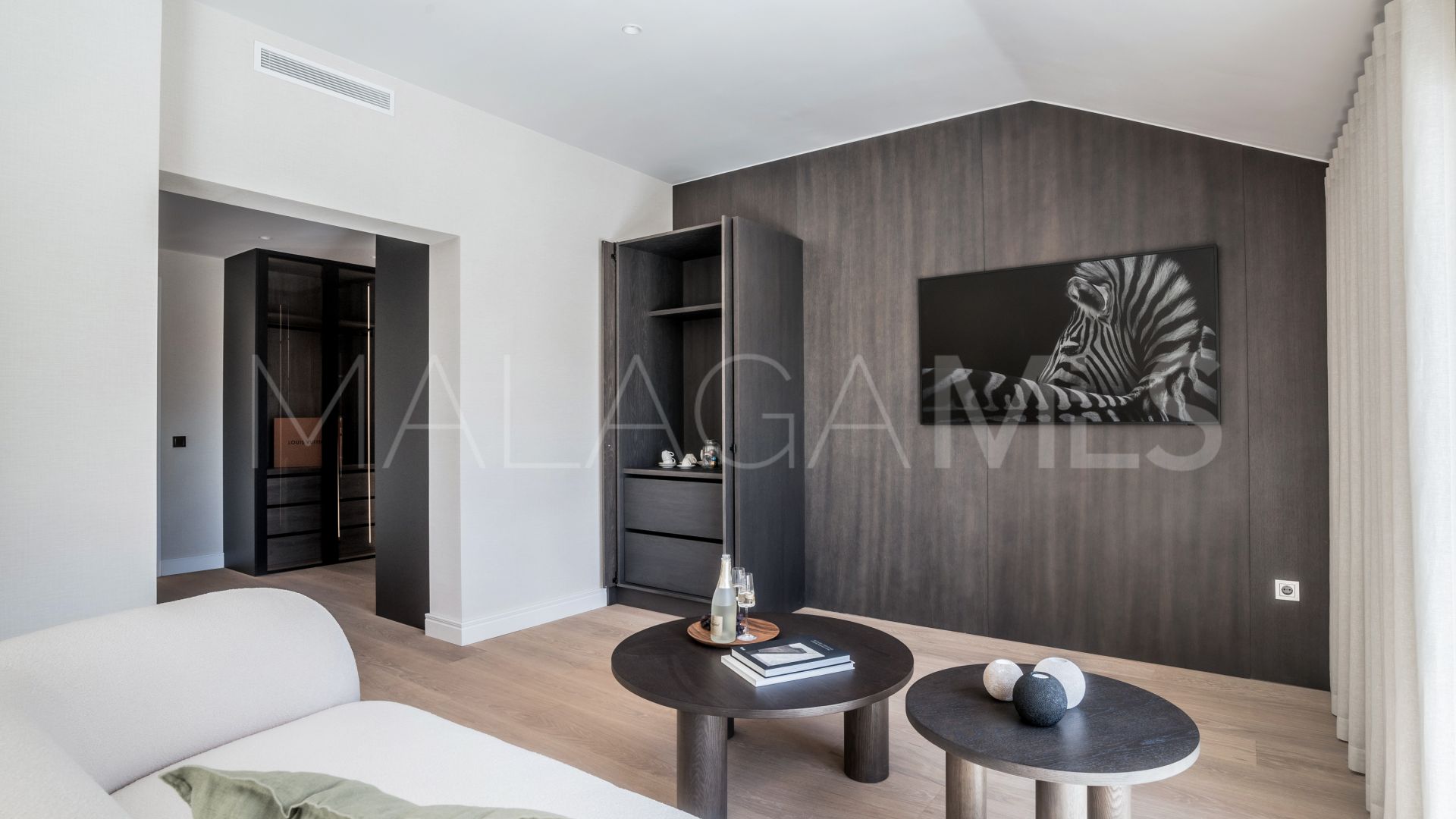 Duplex penthouse for sale in Nueva Andalucia