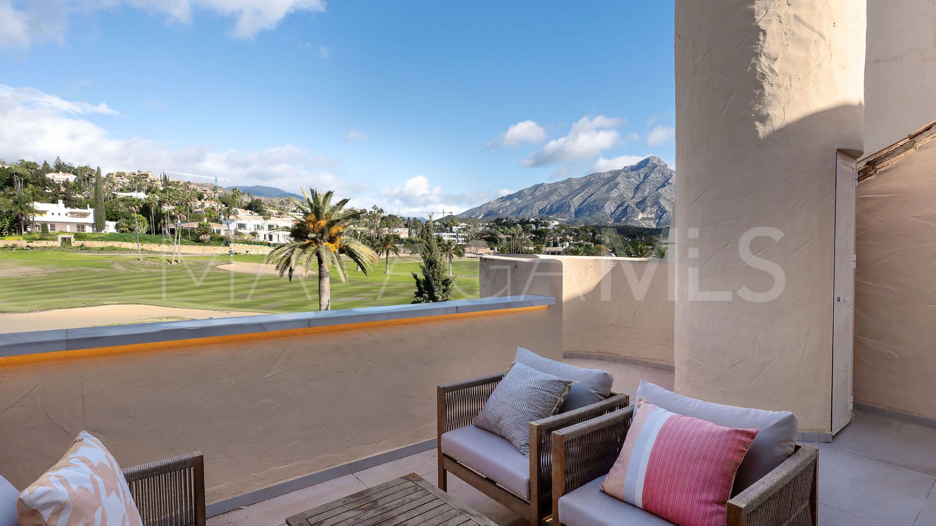 Apartment for sale in Country Club Las Brisas