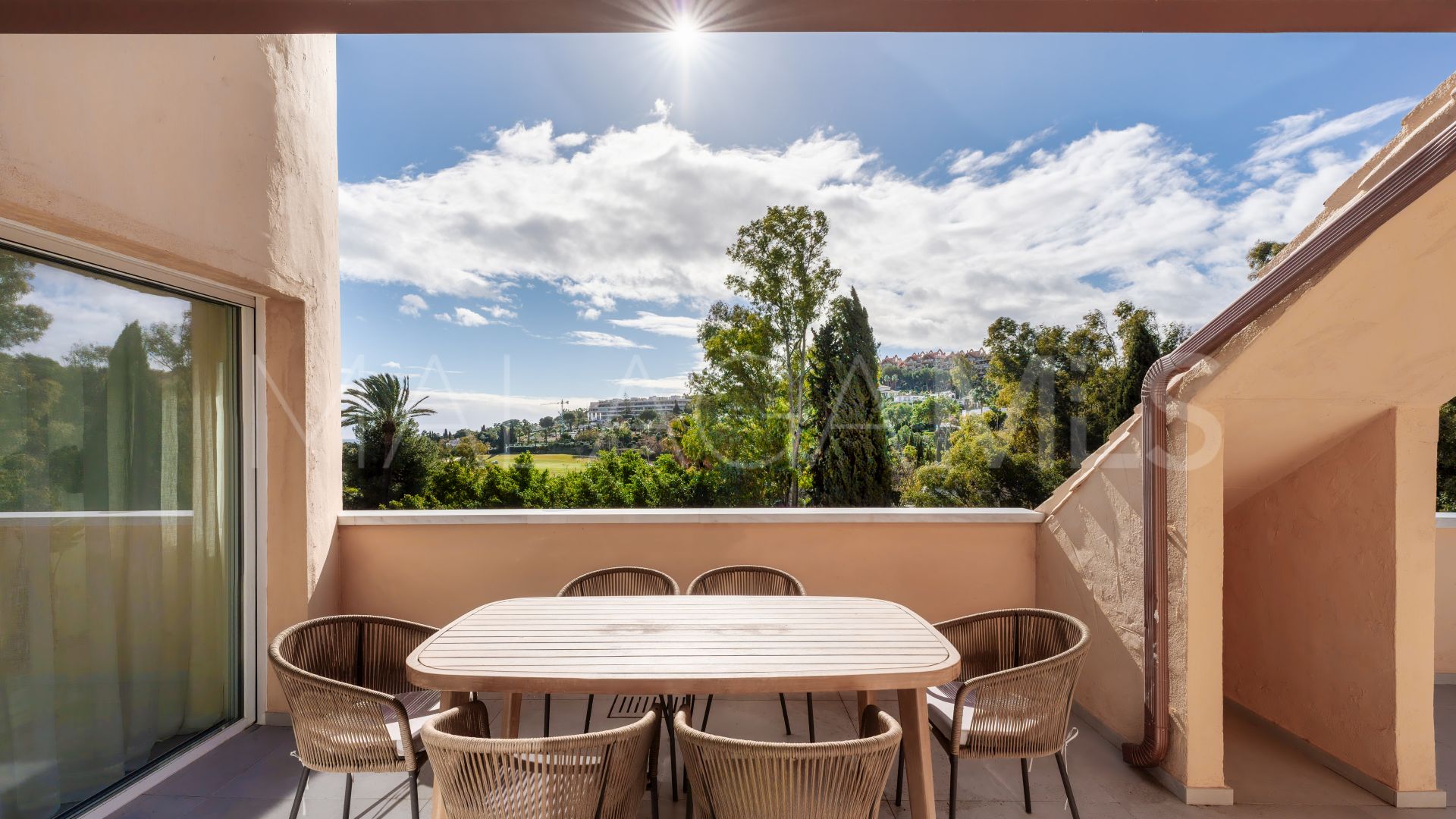 Apartment for sale in Country Club Las Brisas