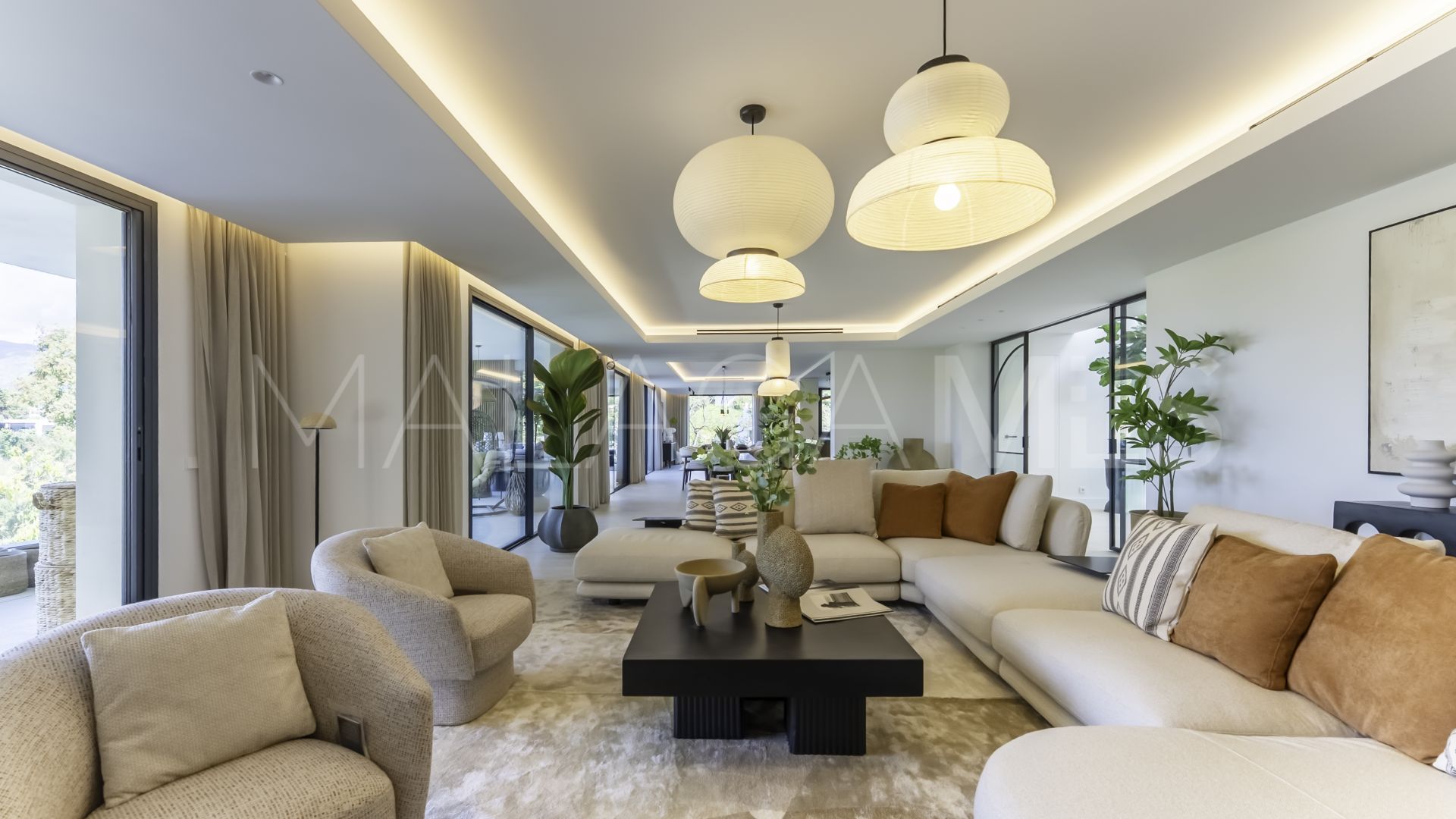 Semi detached villa for sale in Marbella East