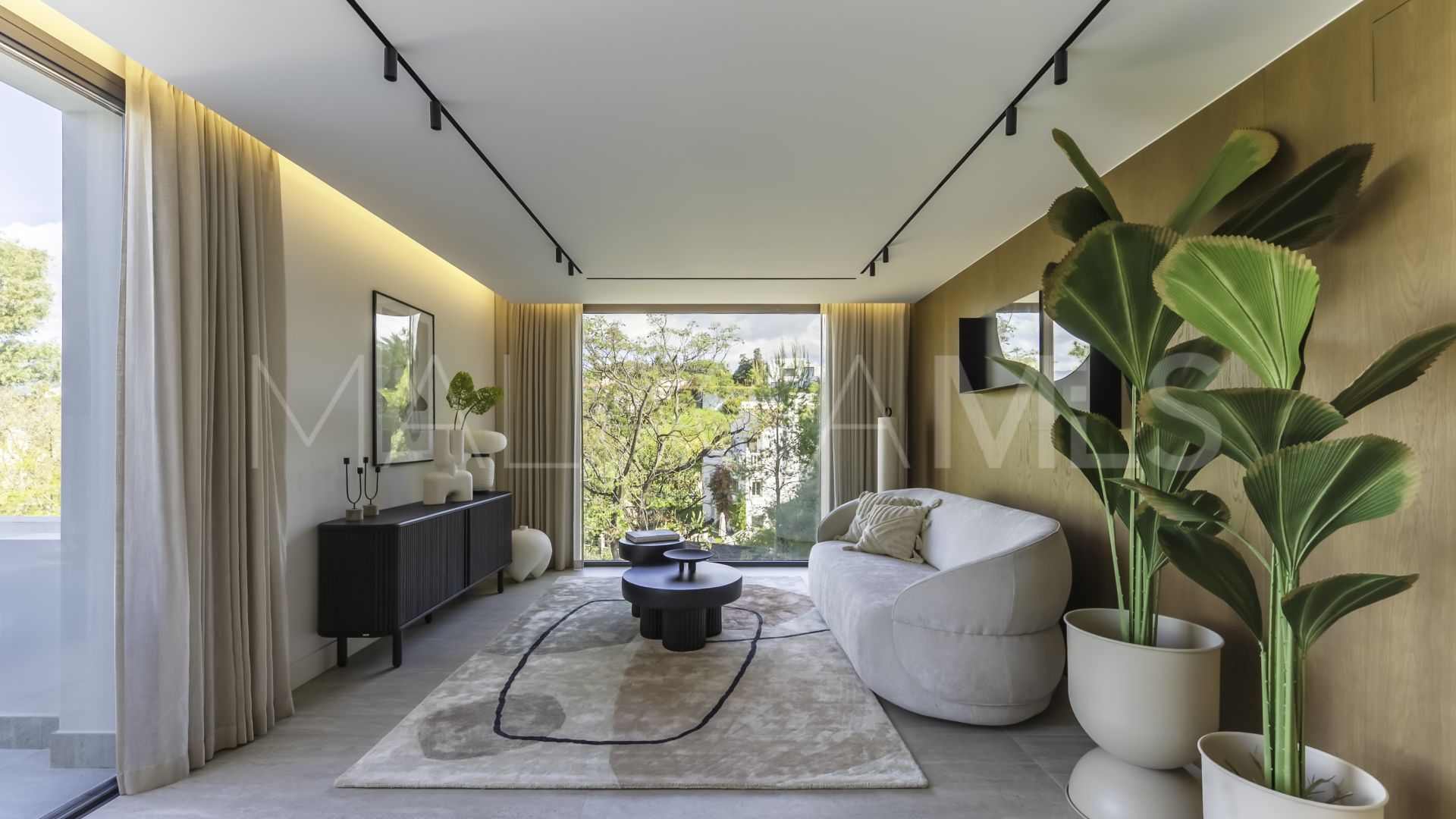 Semi detached villa for sale in Marbella East