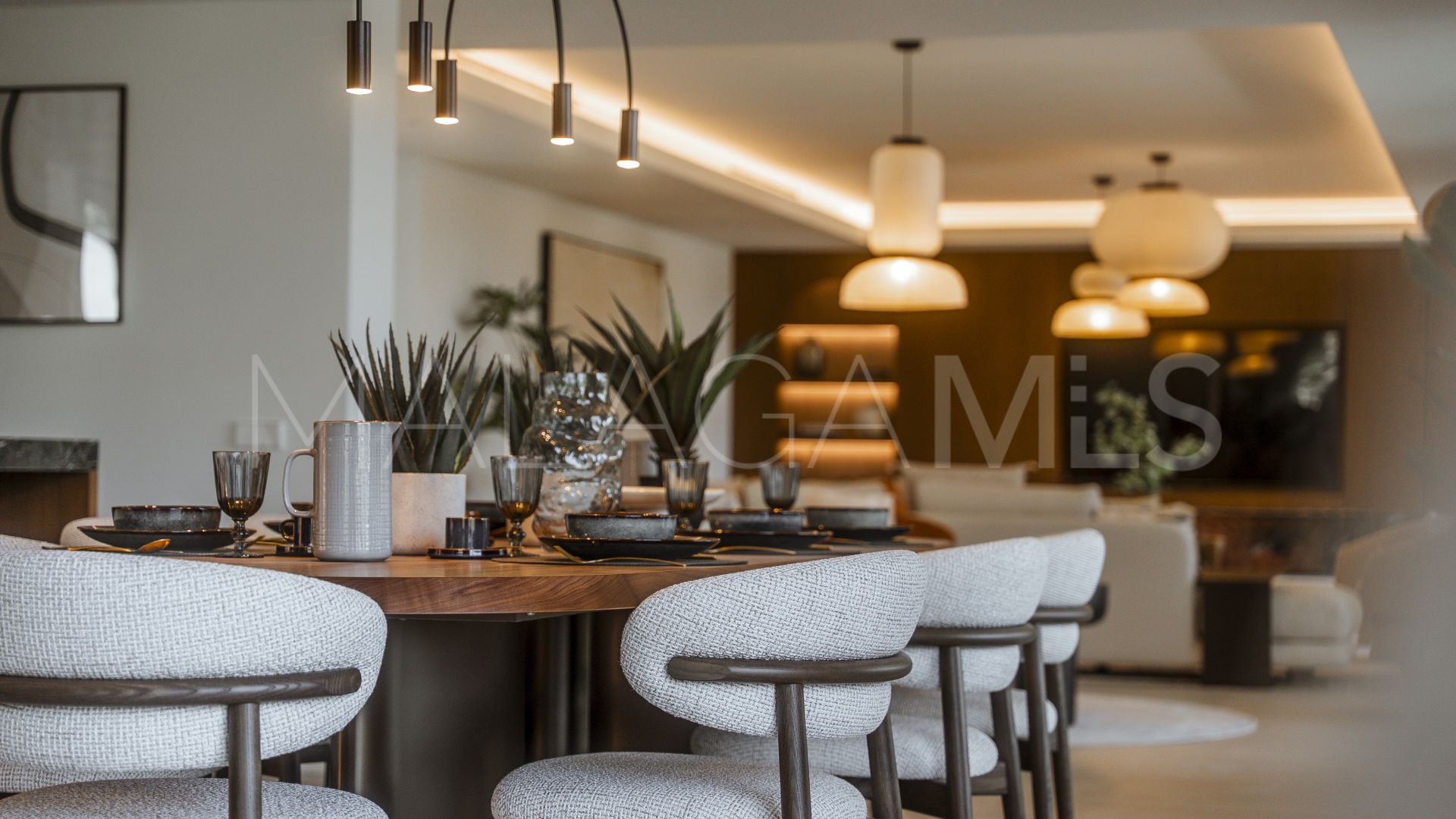 Semi detached villa for sale in Marbella East