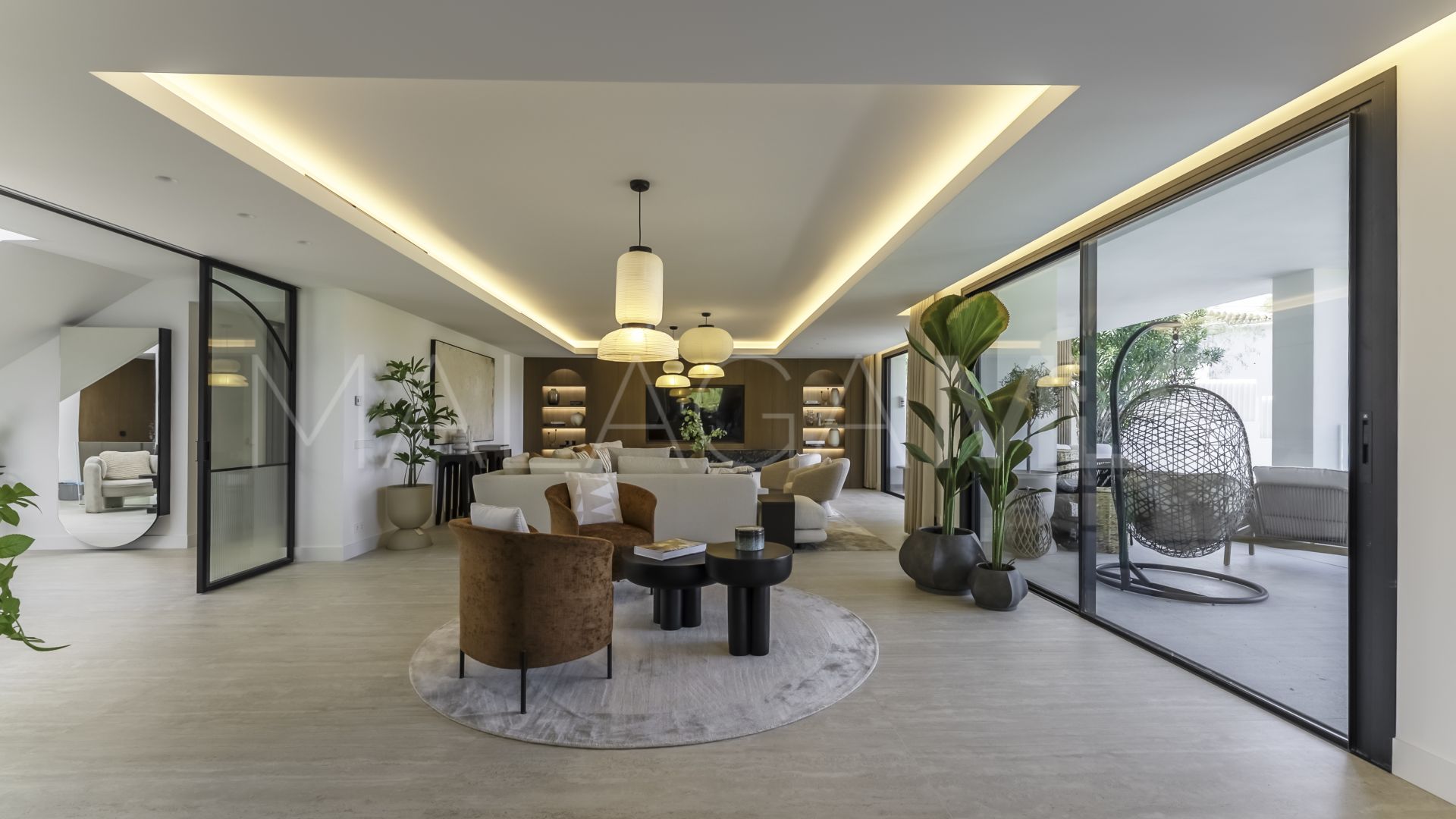 Semi detached villa for sale in Marbella East
