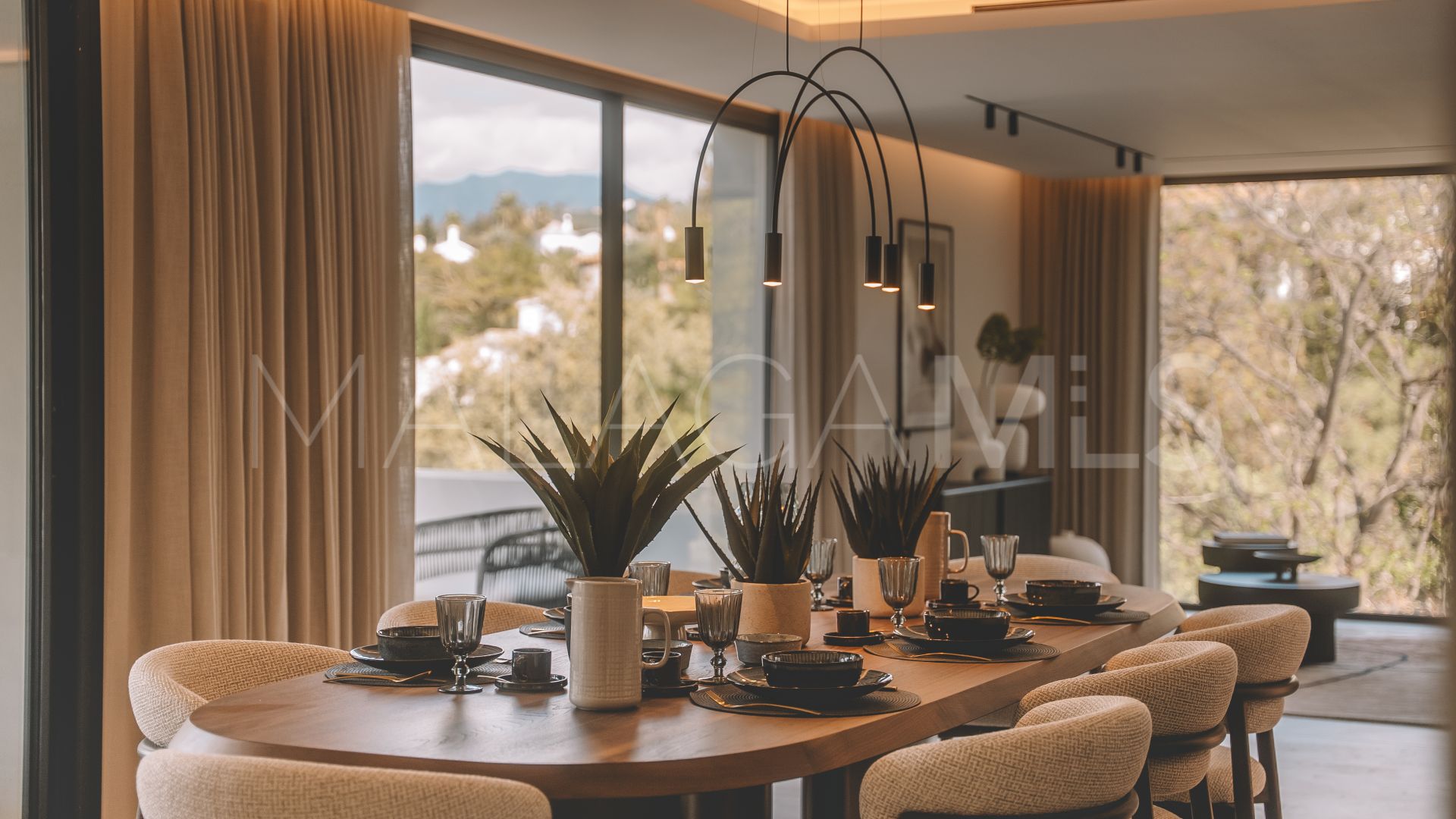 Semi detached villa for sale in Marbella East