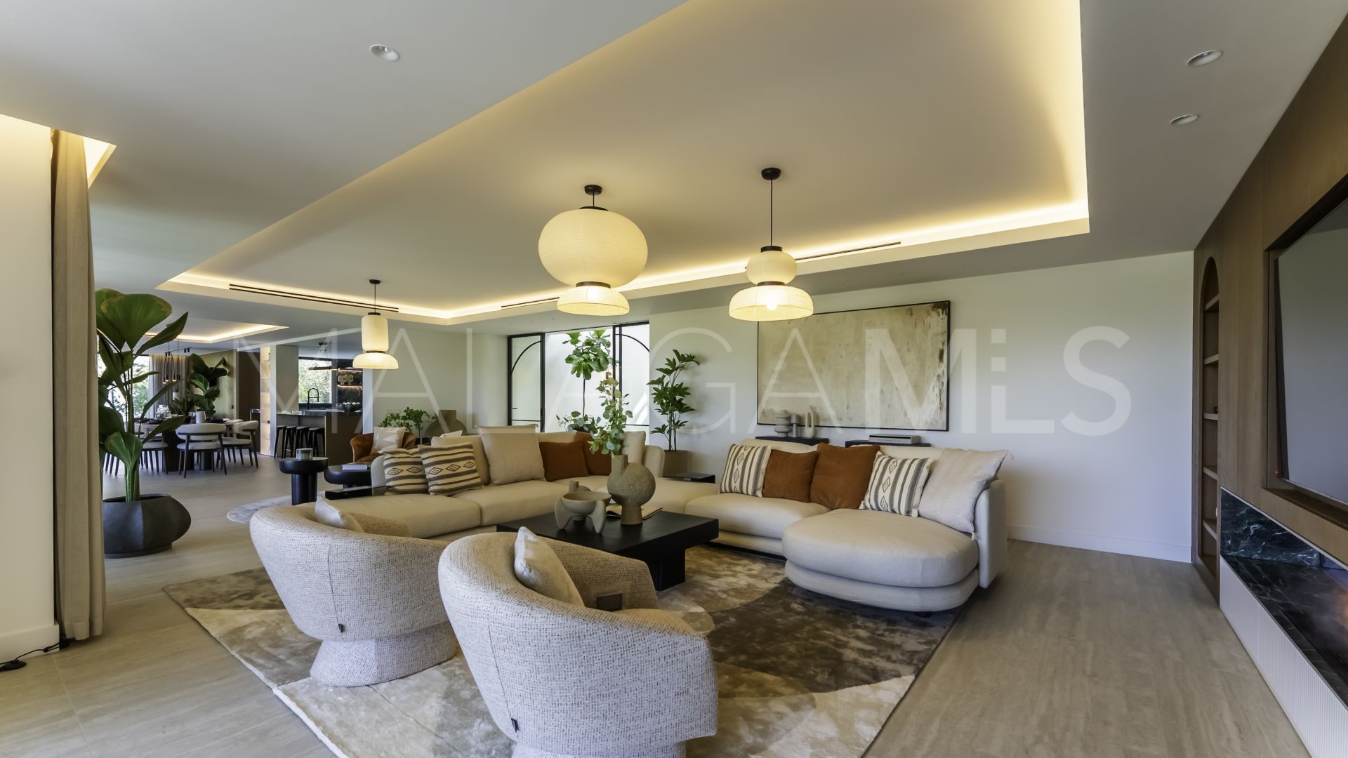 Semi detached villa for sale in Marbella East