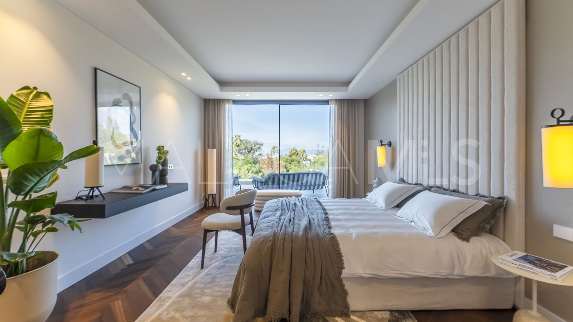 Semi detached villa for sale in Marbella East