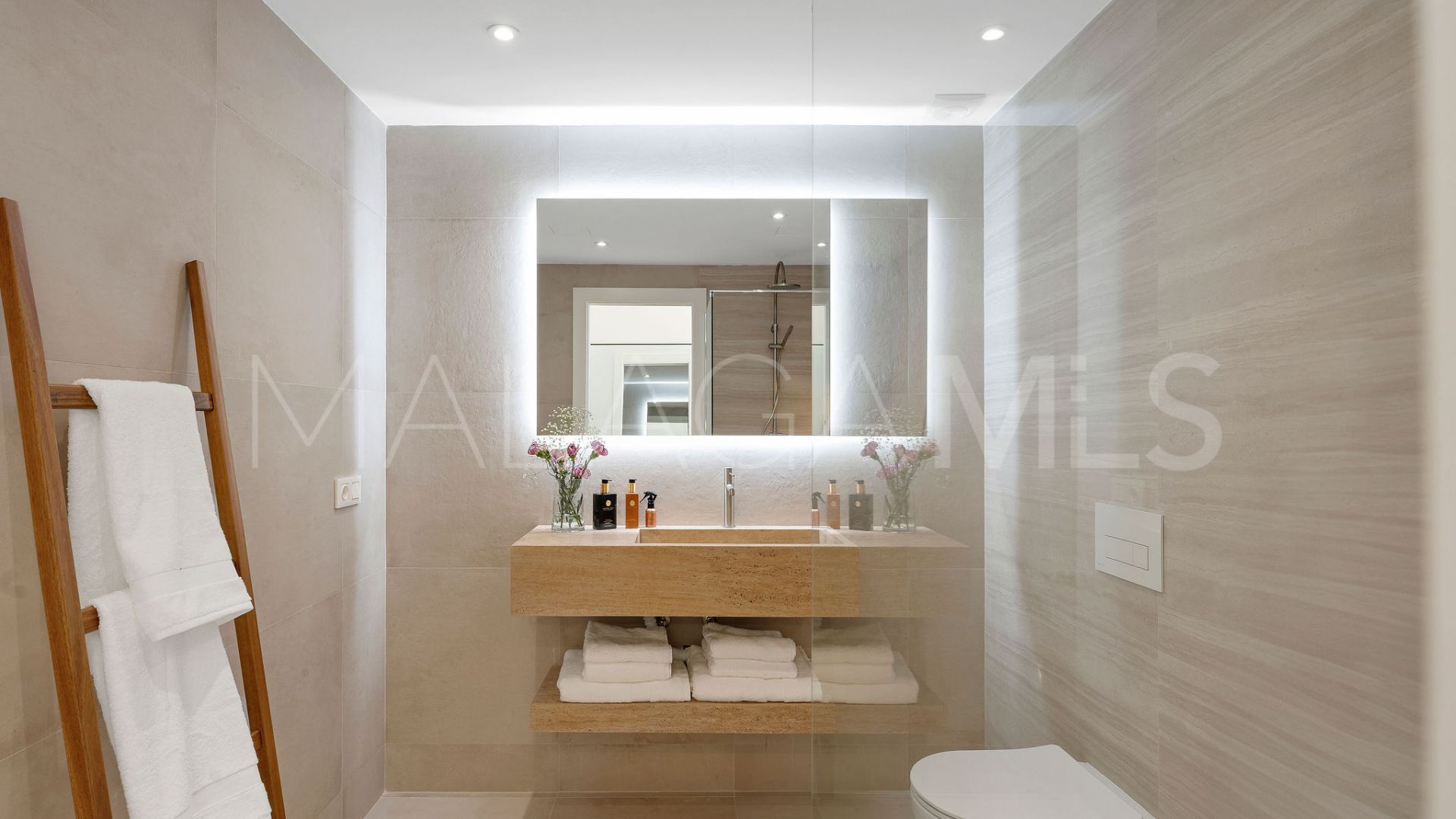 Buy apartamento in Nueva Andalucia