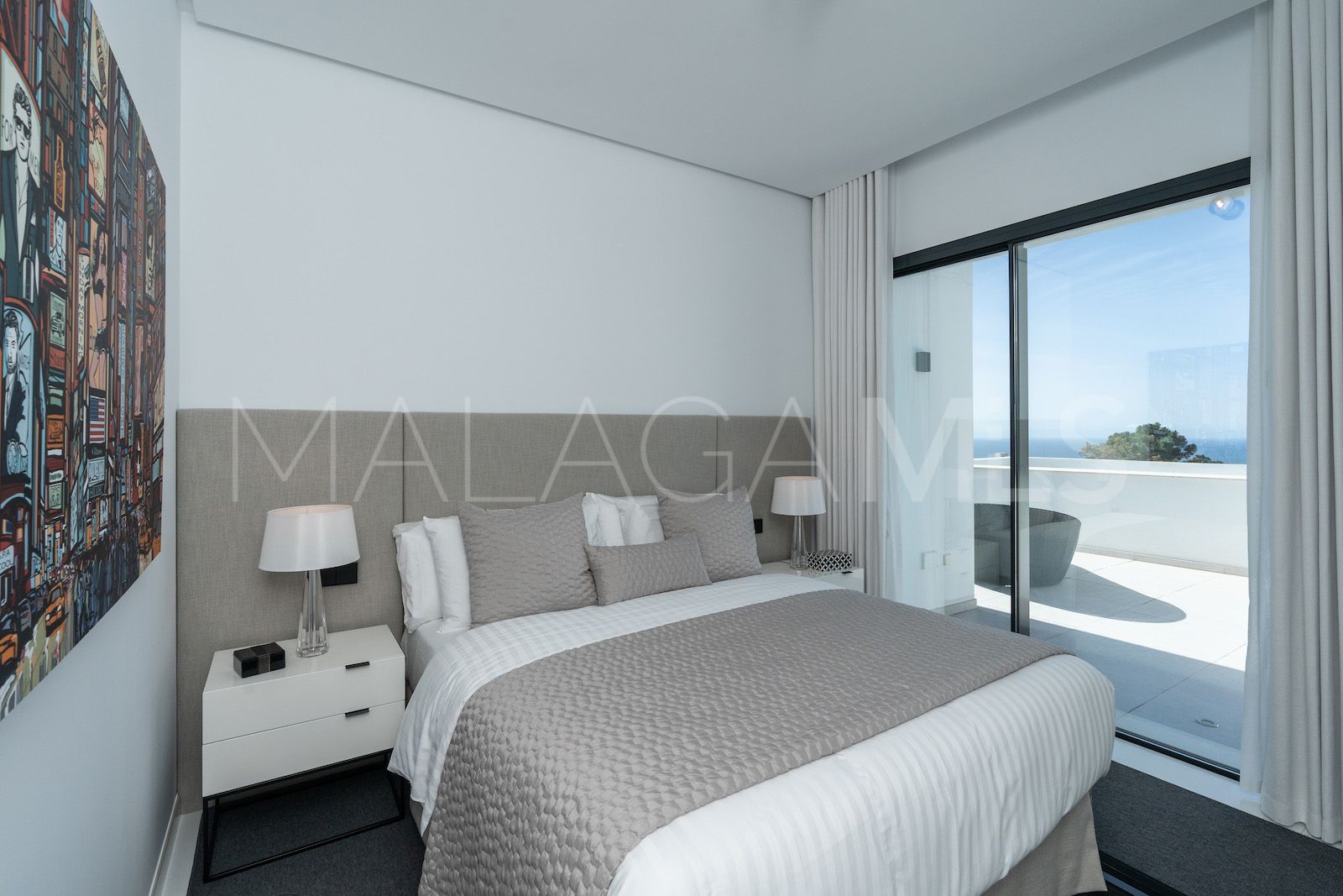 Parhus for sale in Estepona