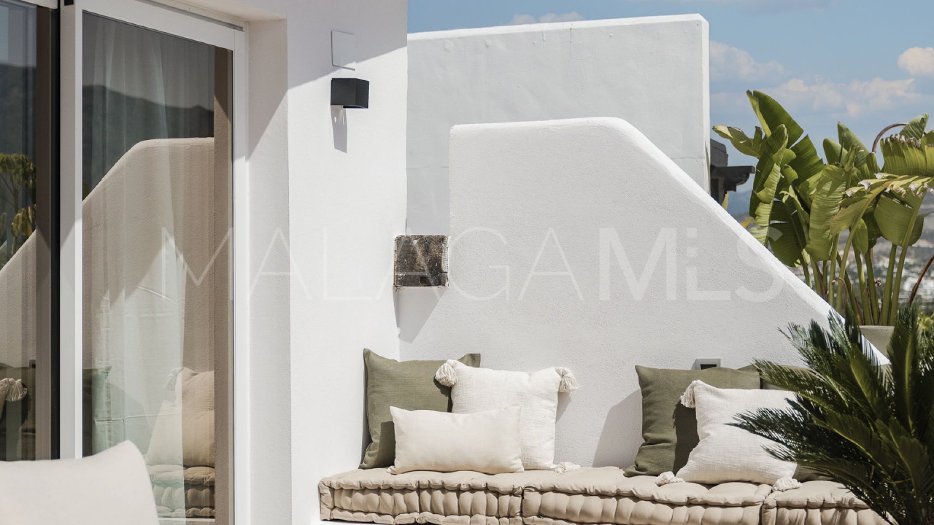 Buy apartamento de 3 bedrooms in Jardines de Andalucia