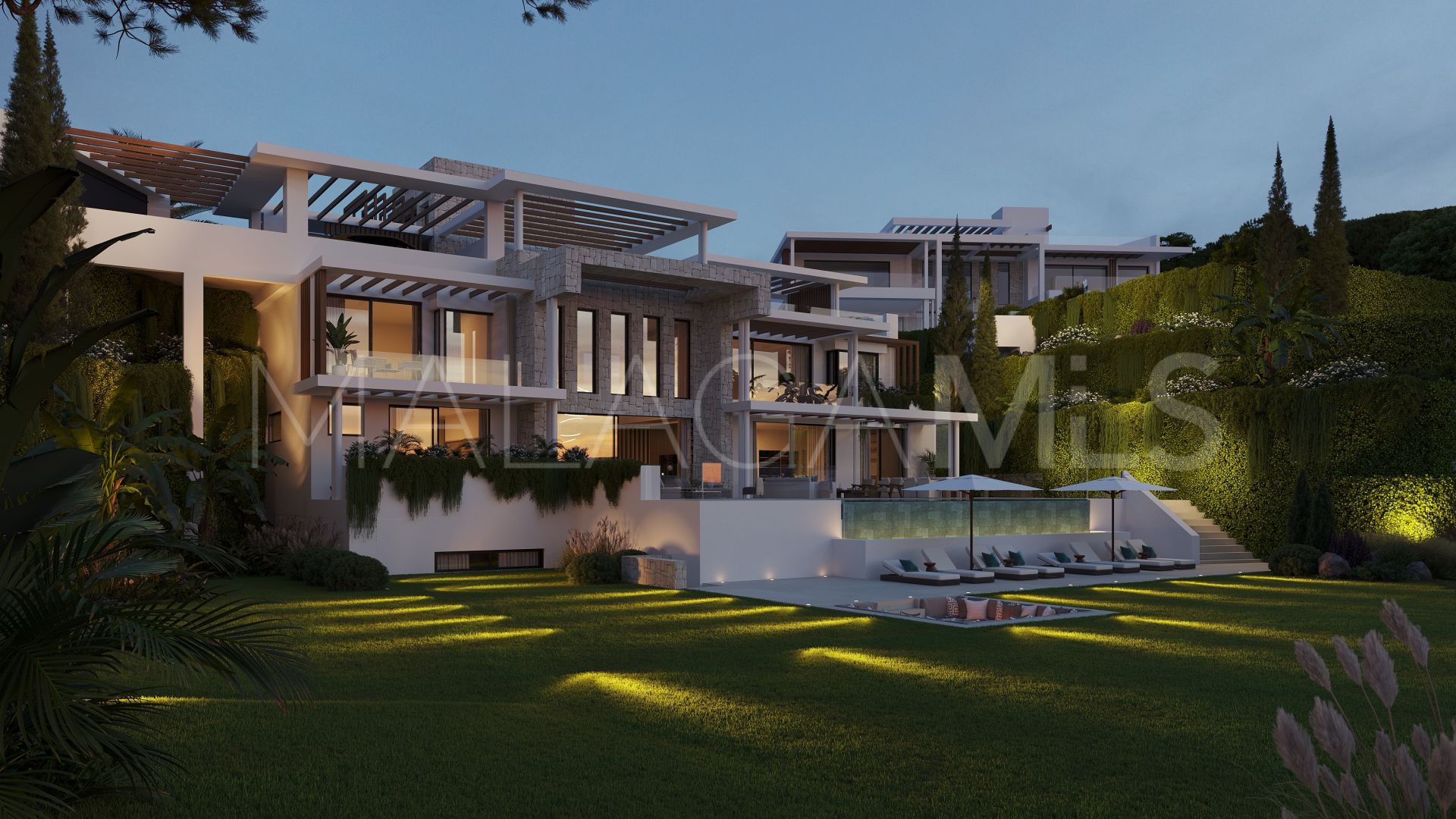 Villa for sale in New Golden Mile
