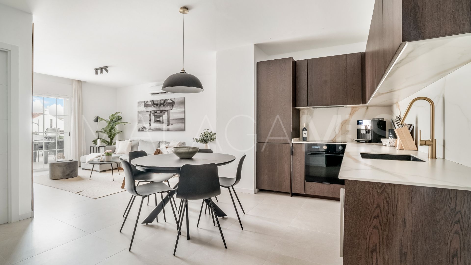 Buy apartamento in Nueva Andalucia