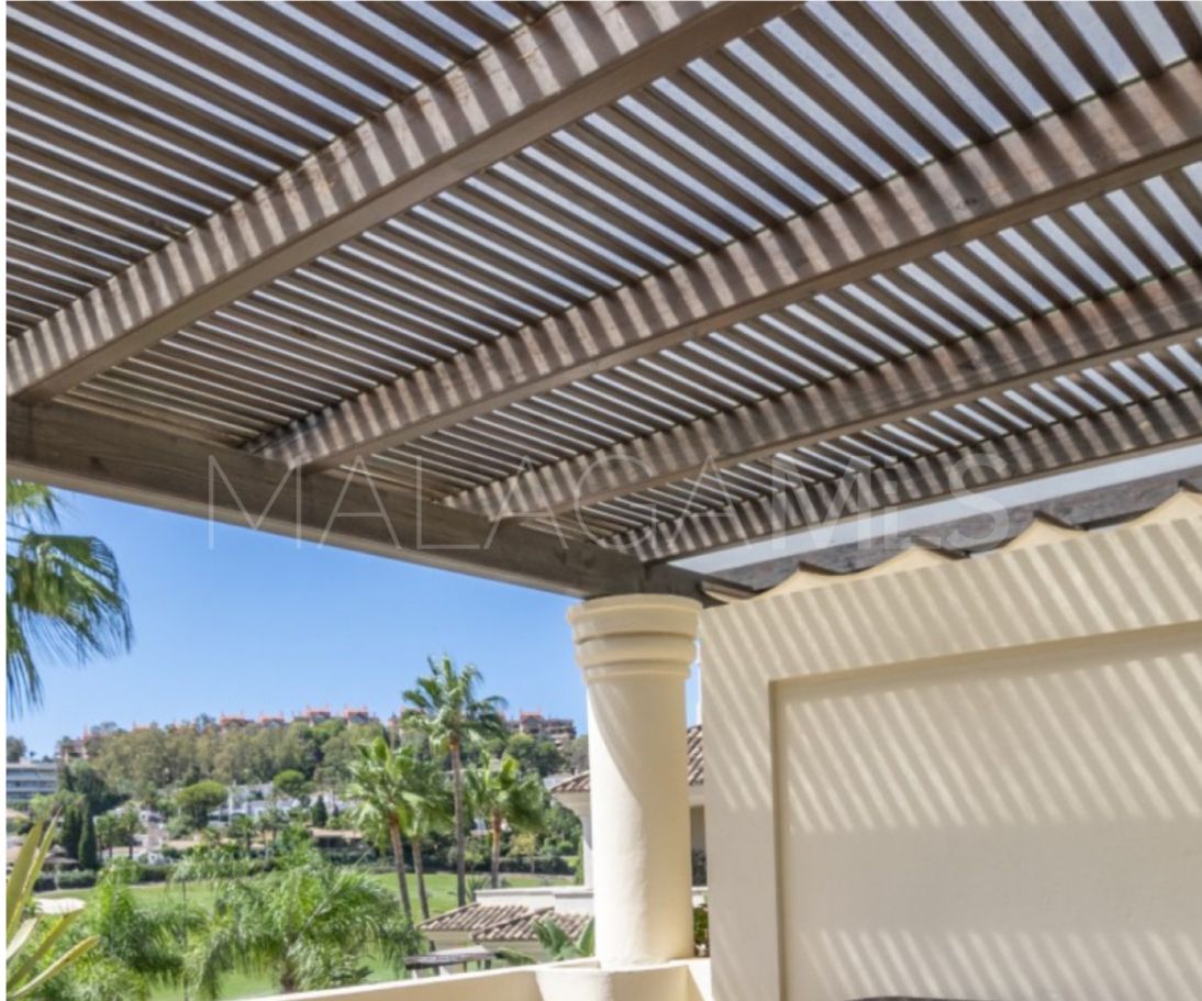 Zweistöckiges penthouse for sale in Nueva Andalucia