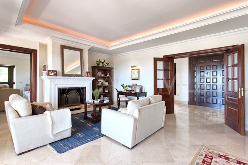 Villa with 5 bedrooms for sale in Marbella Club Golf Resort
