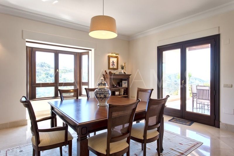 Villa with 5 bedrooms for sale in Marbella Club Golf Resort