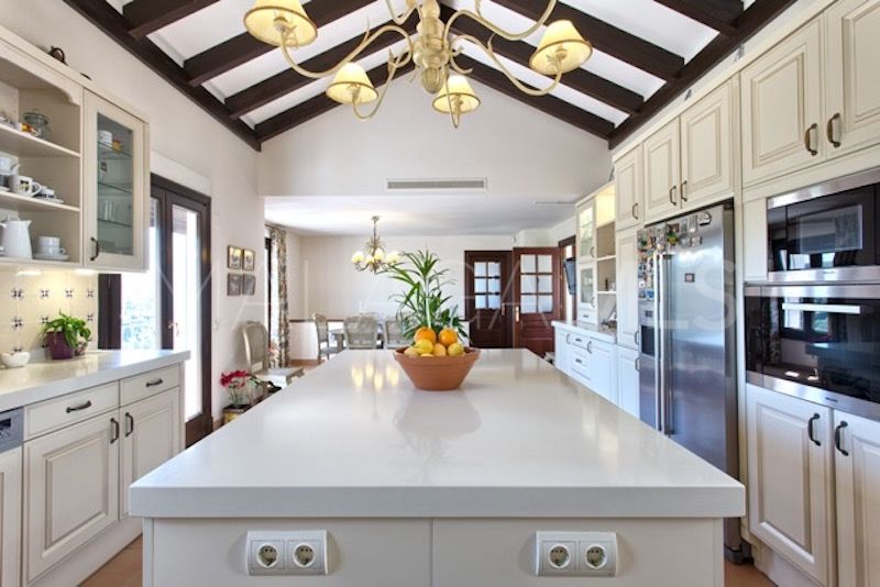 Villa with 5 bedrooms for sale in Marbella Club Golf Resort