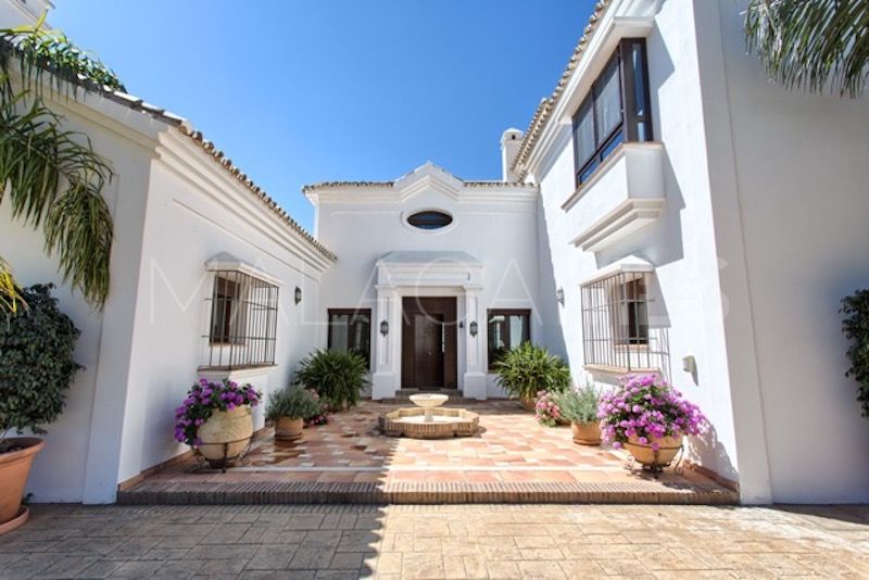 Villa with 5 bedrooms for sale in Marbella Club Golf Resort