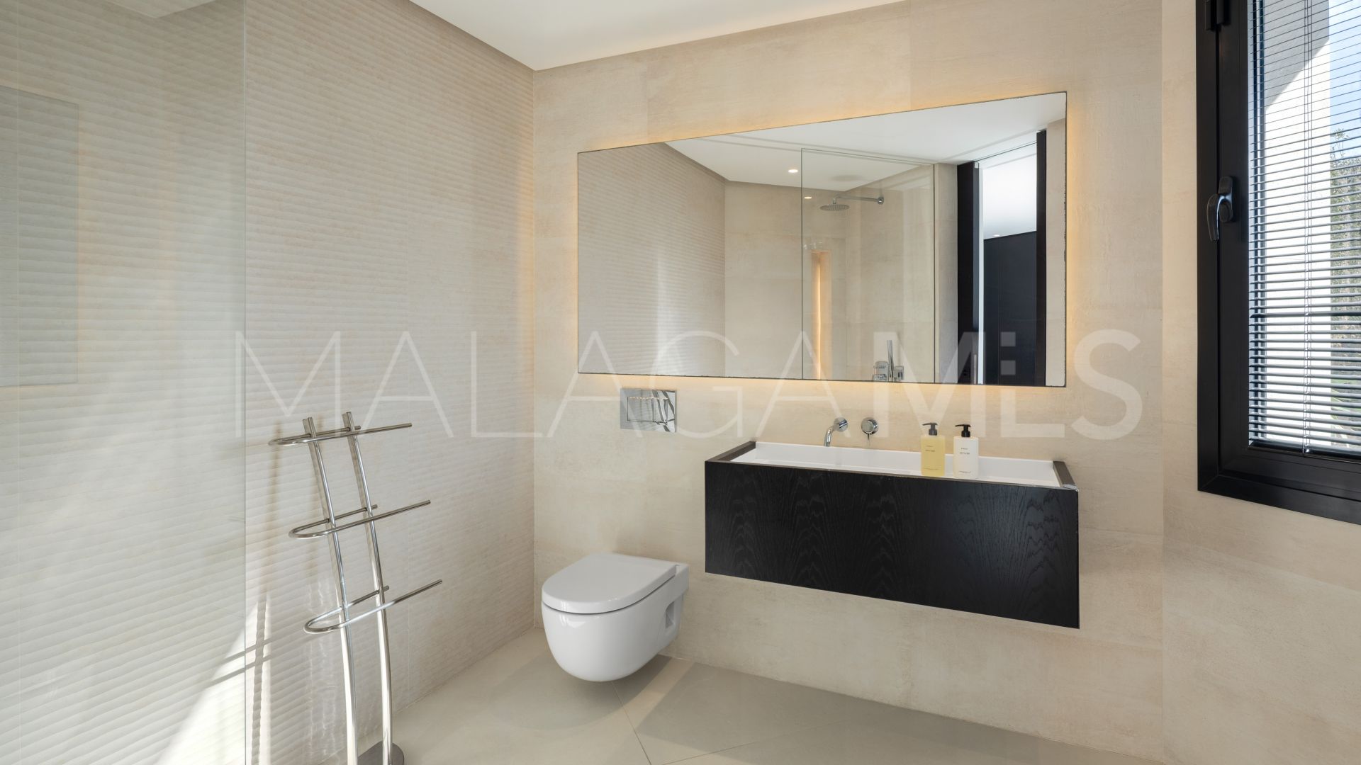 For sale villa in El Herrojo
