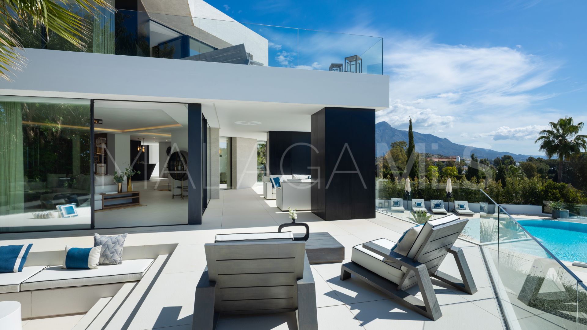 For sale villa in El Herrojo