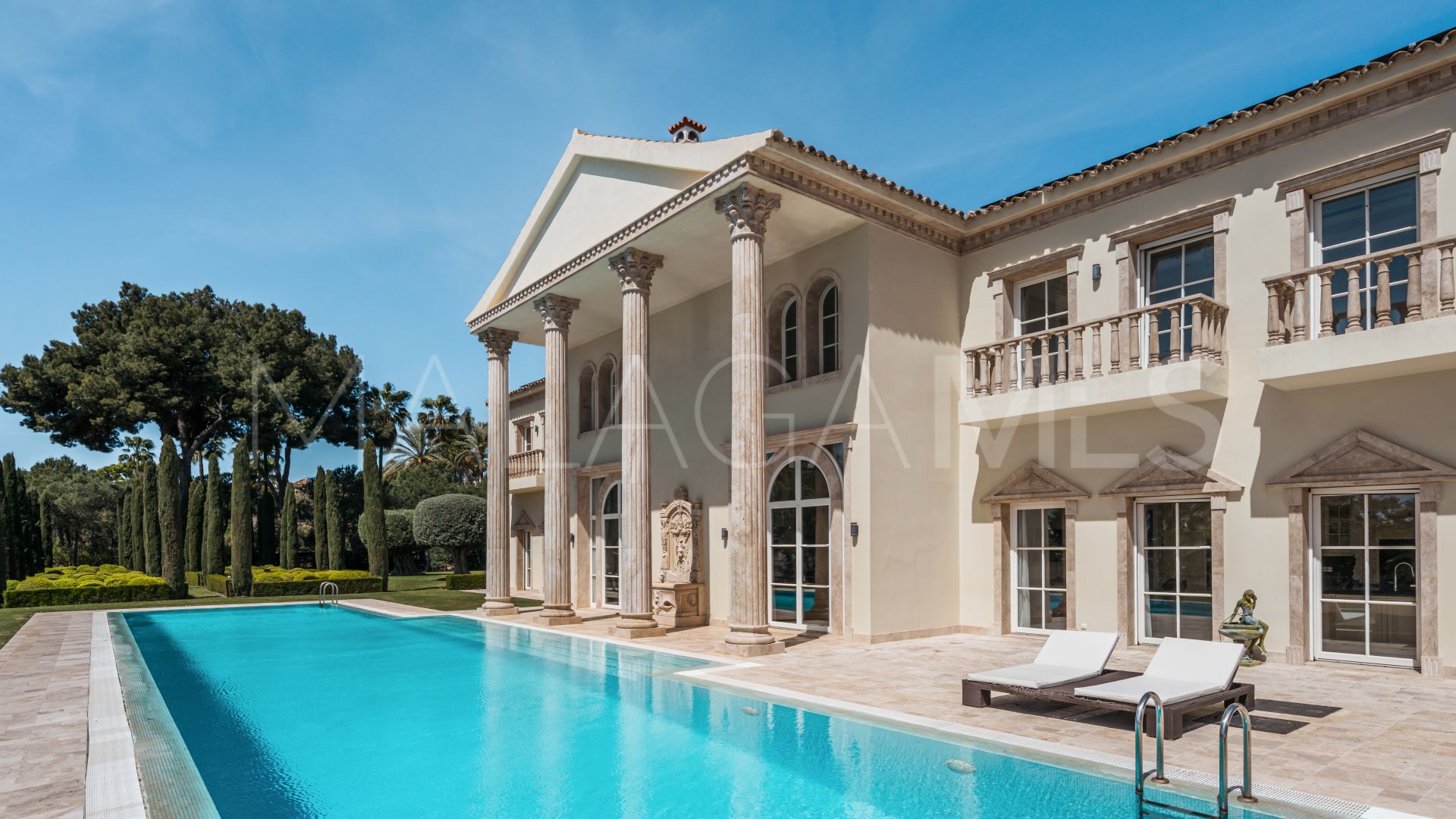 Villa for sale in Sierra Blanca
