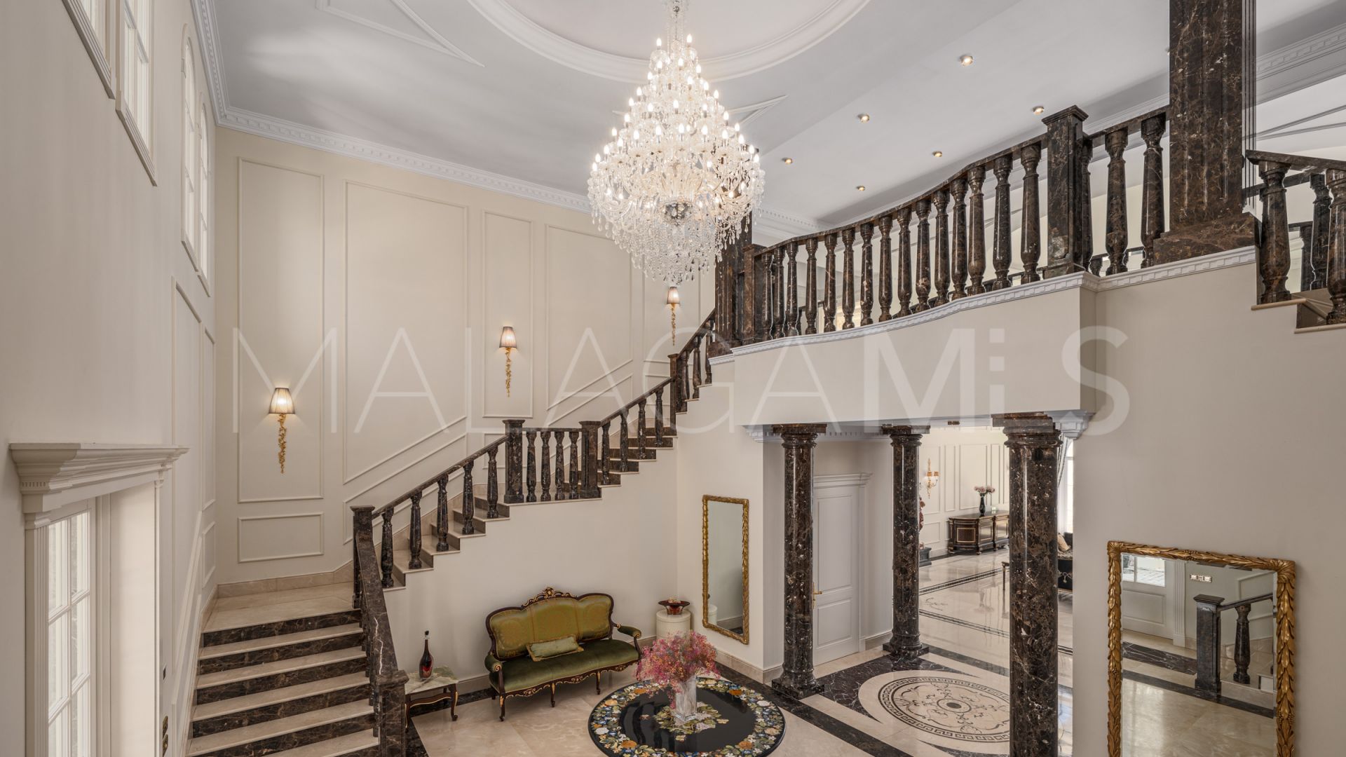 Villa for sale in Sierra Blanca