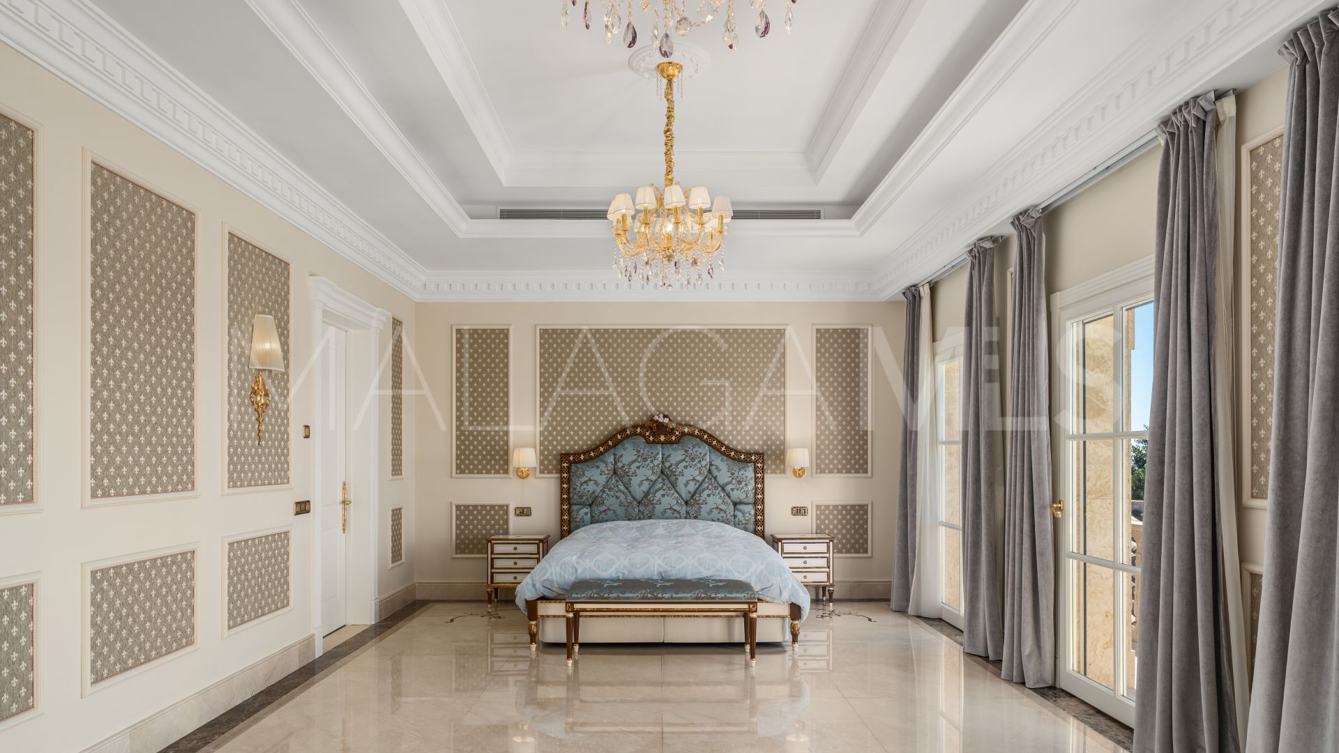 Villa for sale in Sierra Blanca