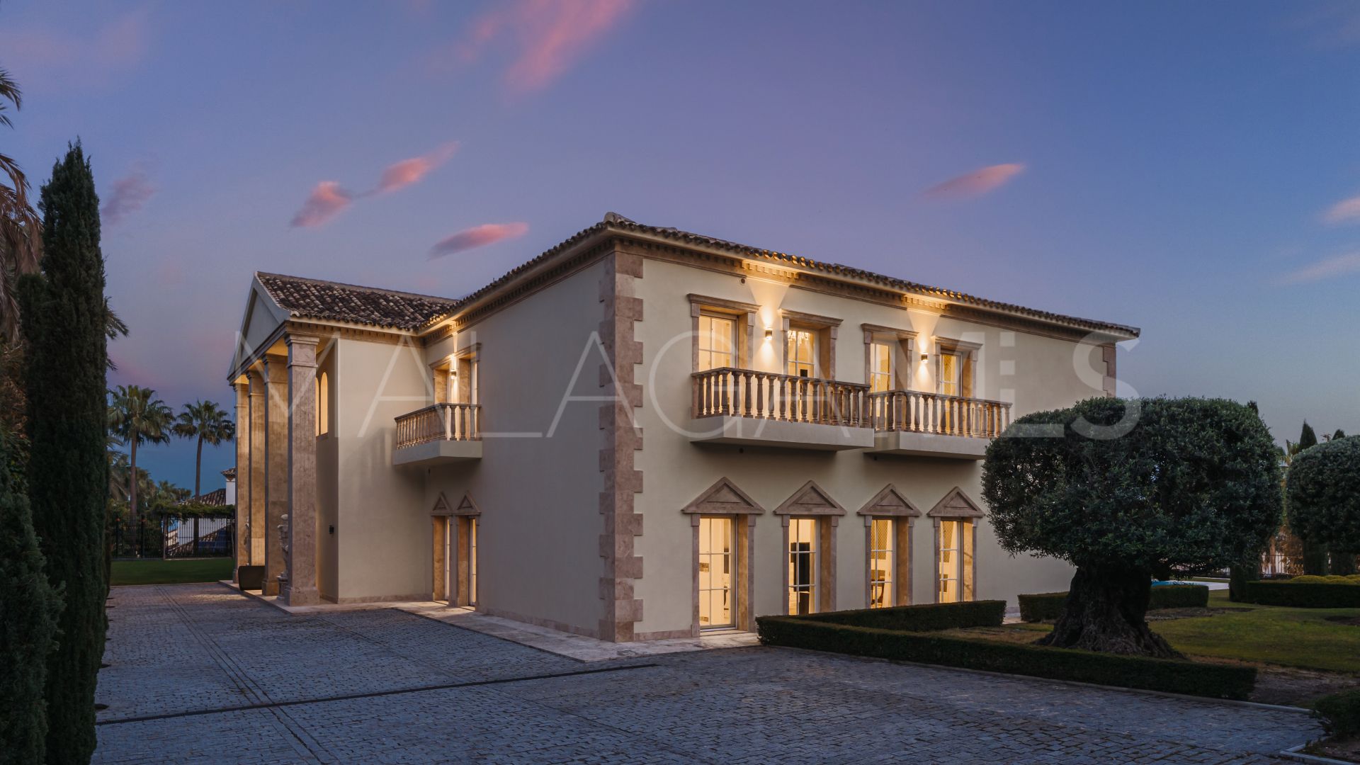 Villa for sale in Sierra Blanca