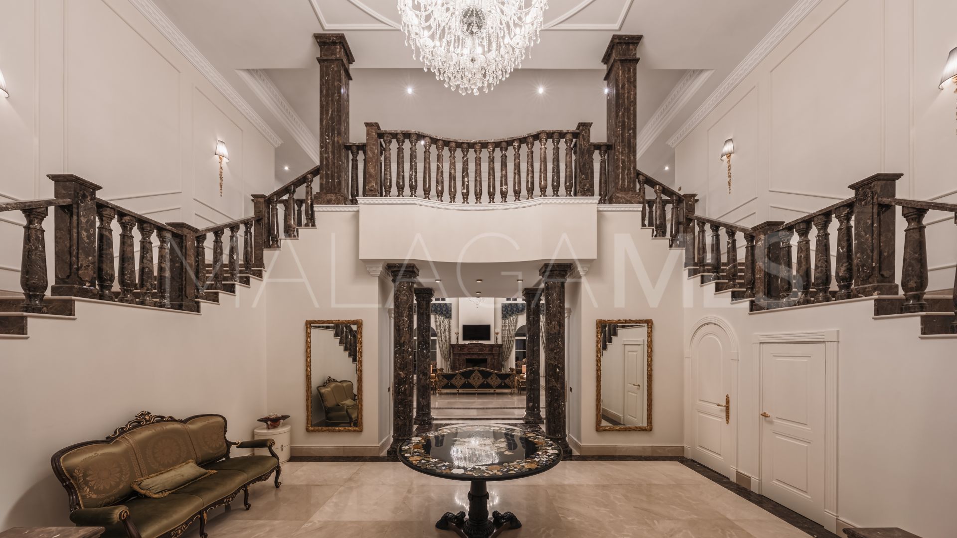 Villa for sale in Sierra Blanca