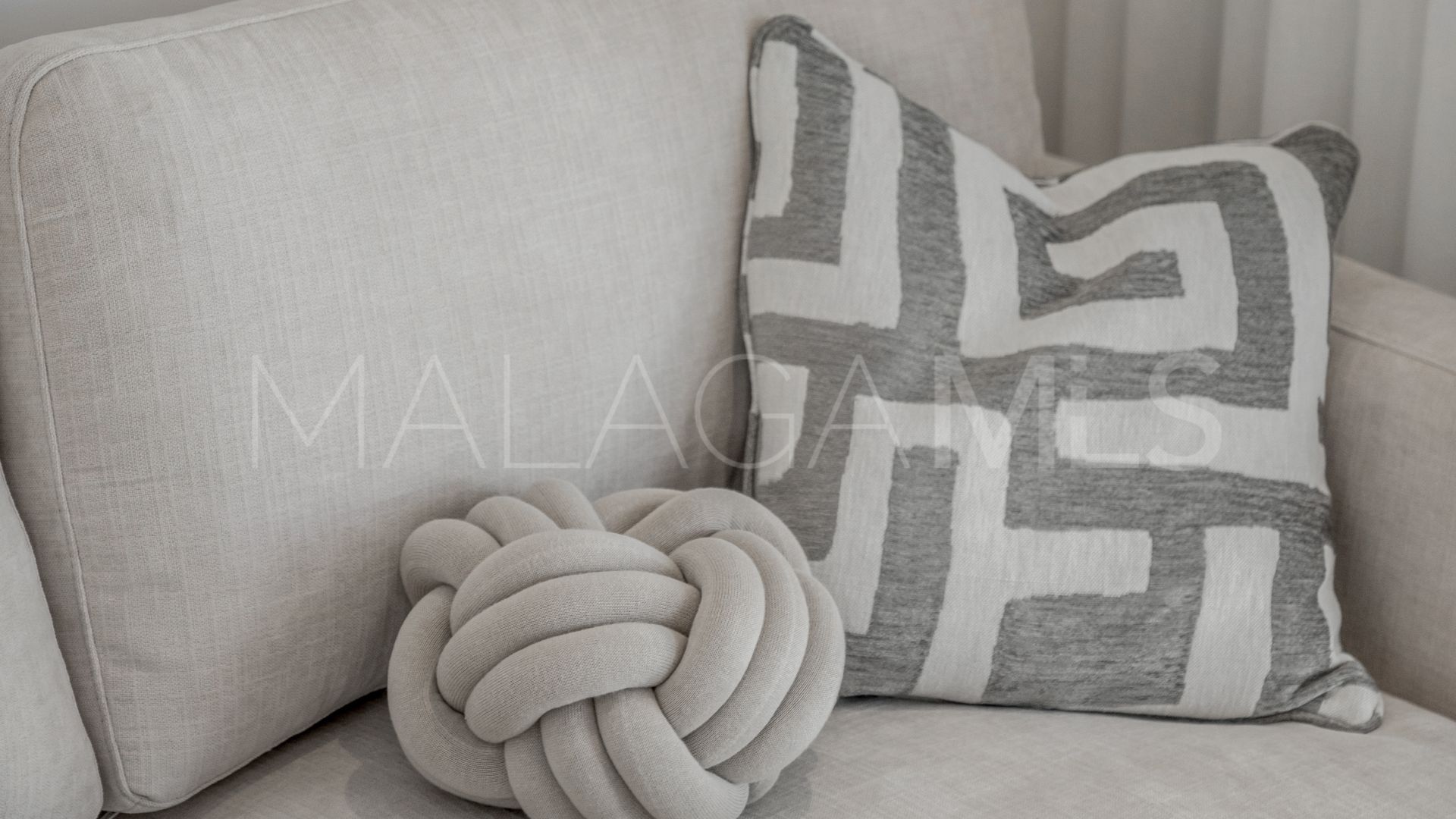 For sale Golden Mile ground floor apartment