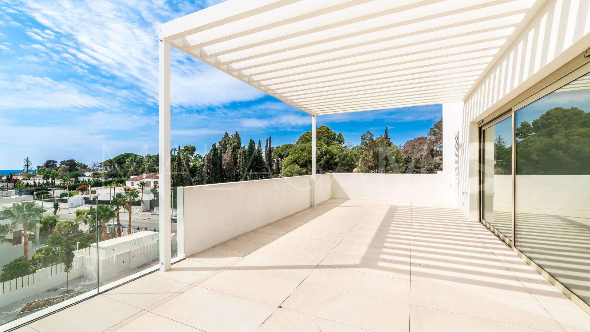 Zweistöckiges penthouse for sale in Marbella Goldene Meile