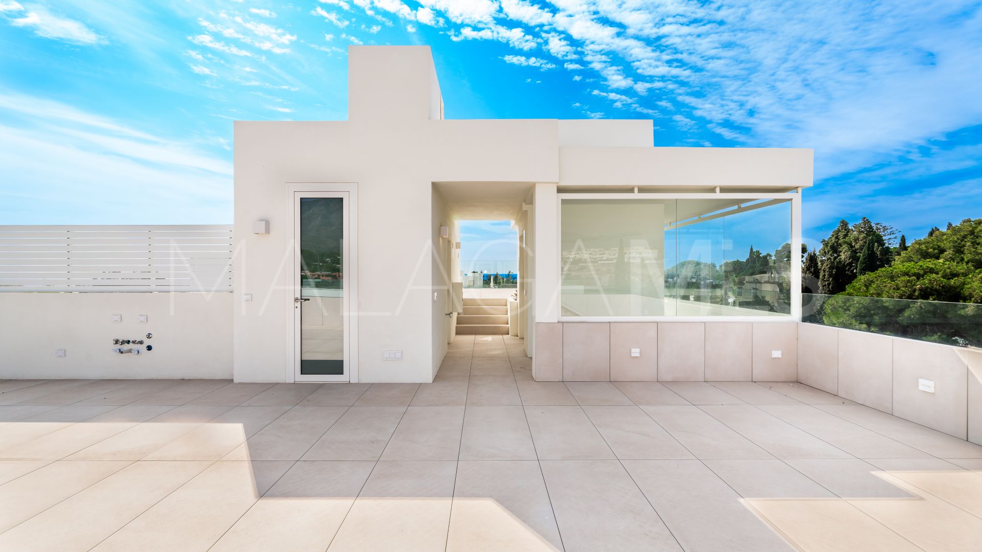 Zweistöckiges penthouse for sale in Marbella Goldene Meile