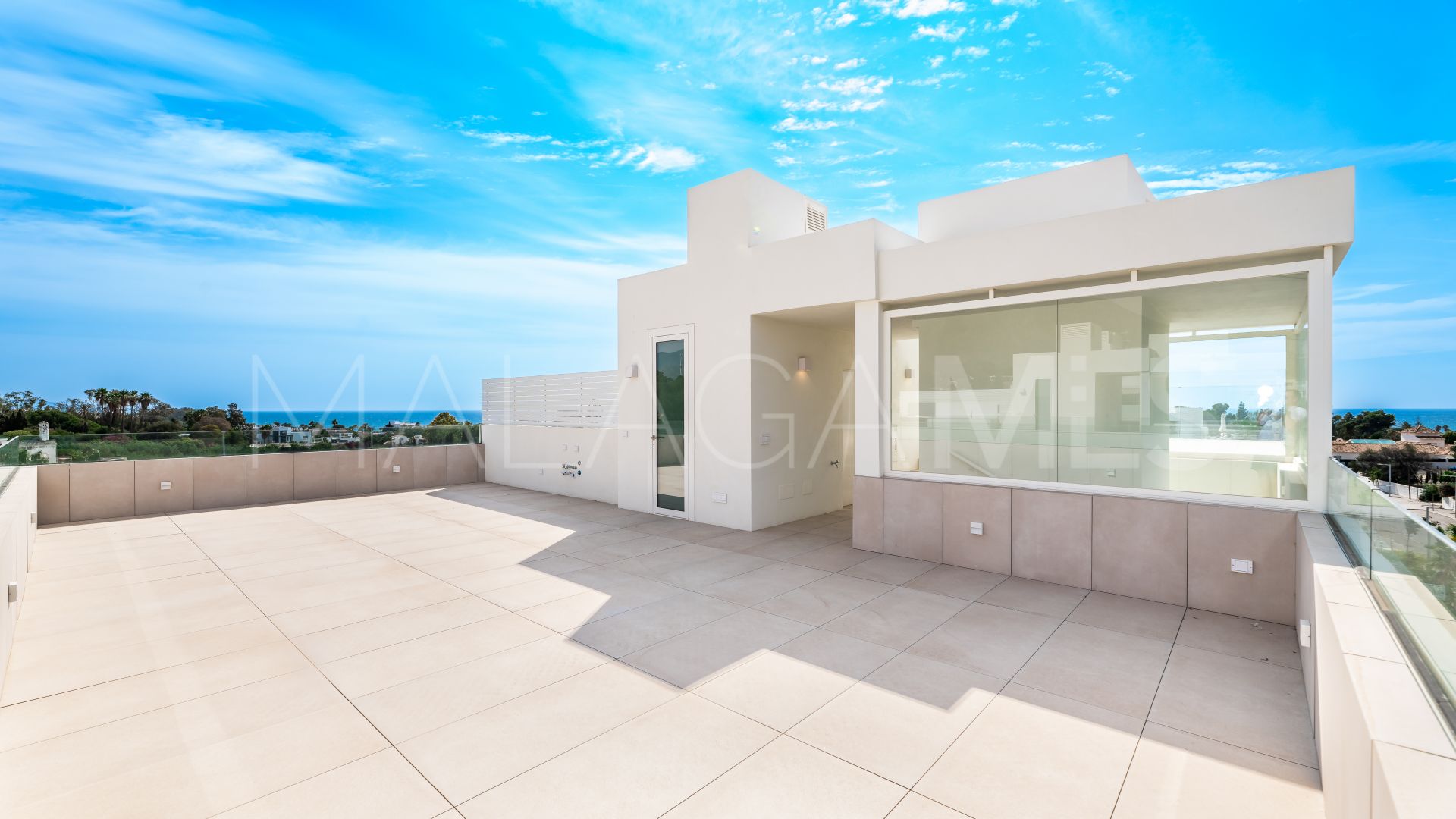 Zweistöckiges penthouse for sale in Marbella Goldene Meile