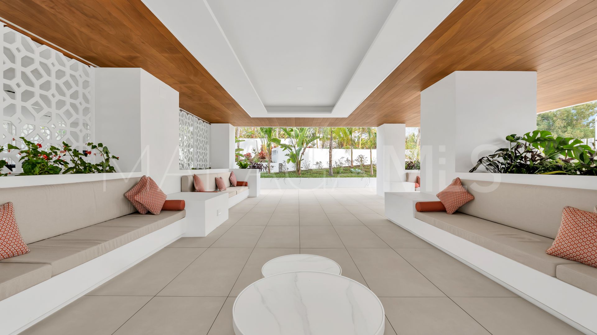 Zweistöckiges penthouse for sale in Marbella Goldene Meile