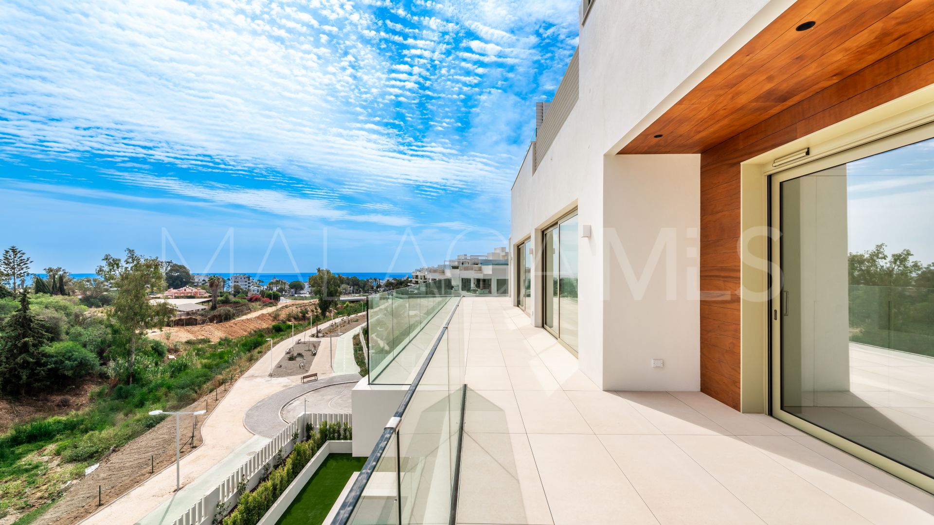Zweistöckiges penthouse for sale in Marbella Goldene Meile