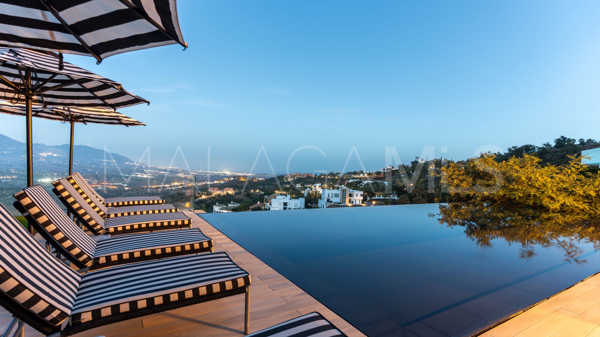 La Mairena, villa for sale