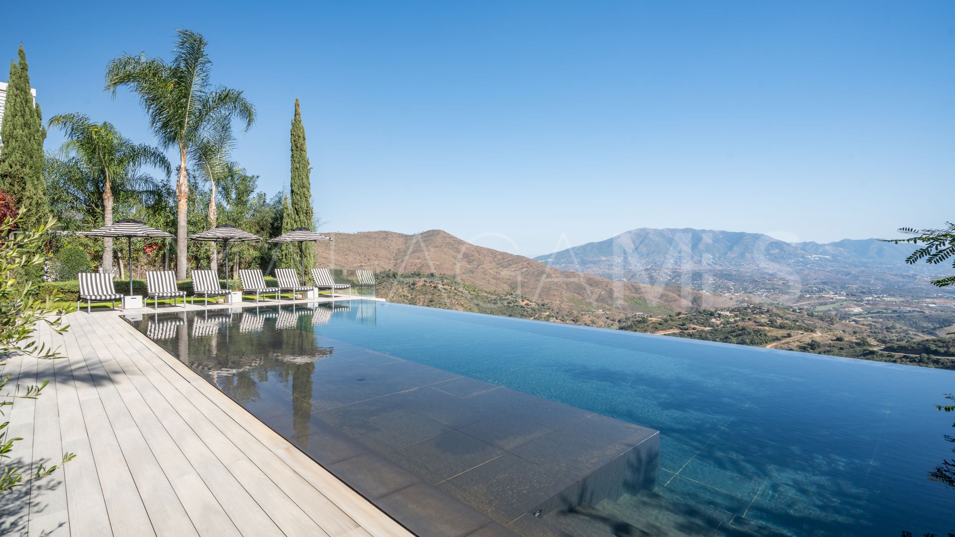 La Mairena, villa for sale